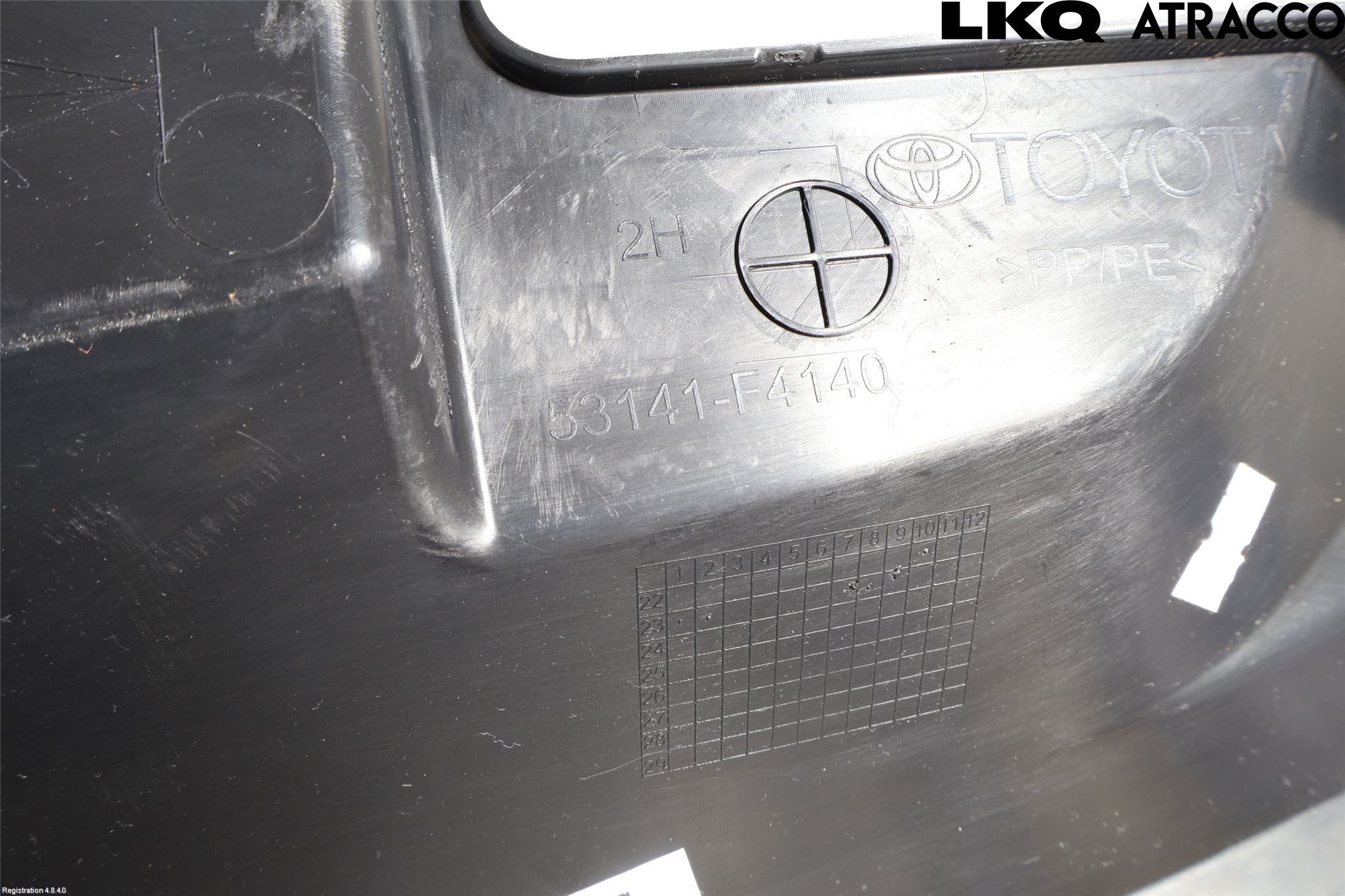 Toyota C-HR 24- Täckplast Front