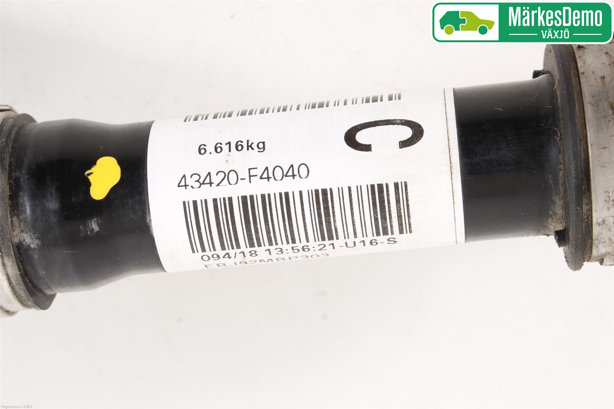 Toyota C-HR 16-23 Drivaxel Fram Vänster