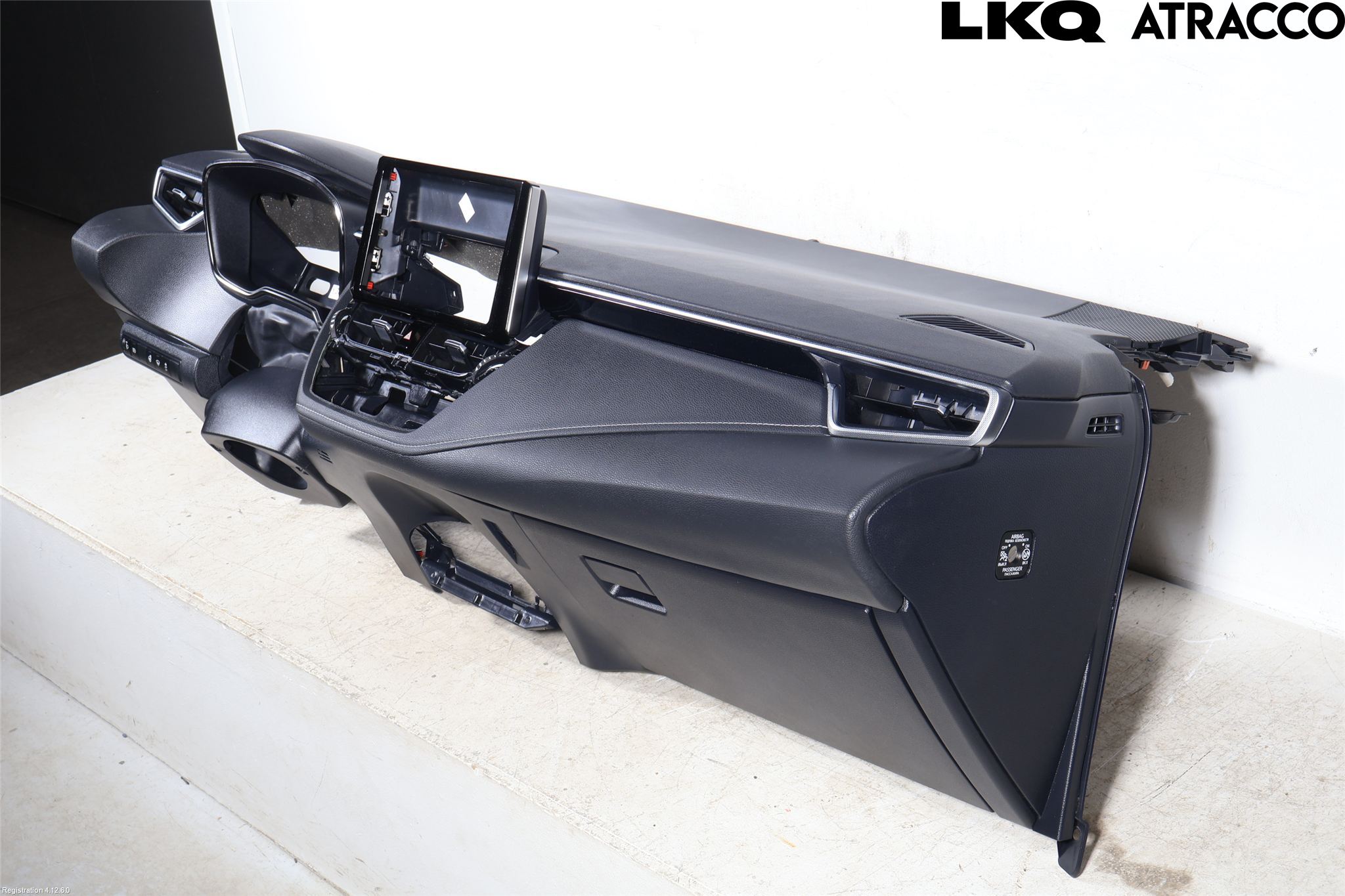 Toyota COROLLA 19- Instrumentbräda