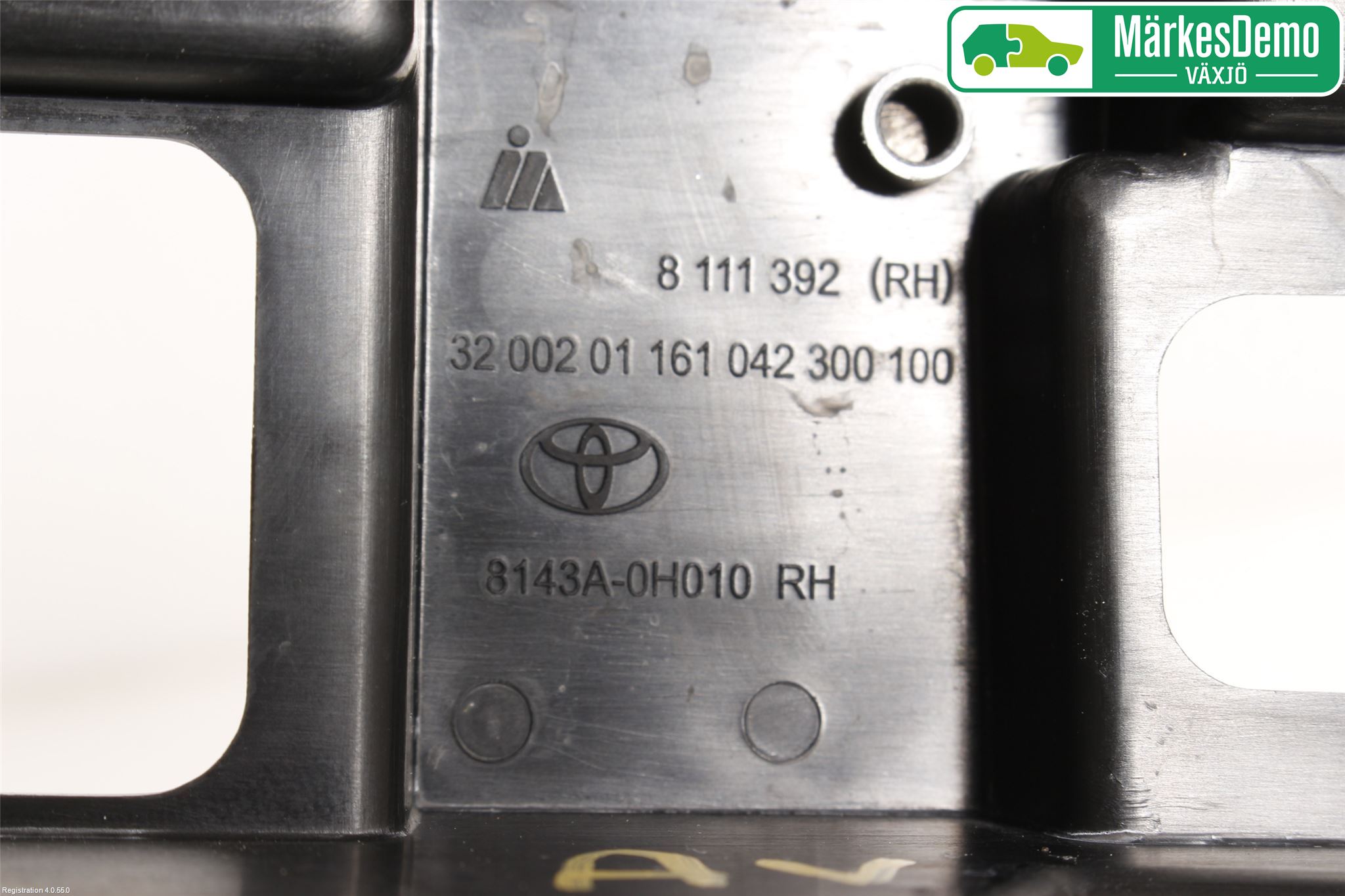 Toyota AYGO 06-14 Strålkastare Höger