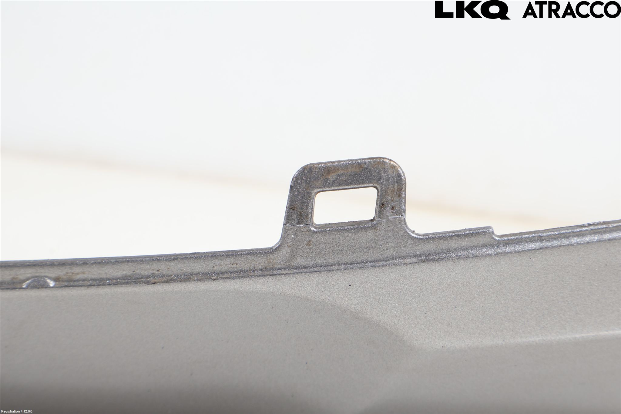 Toyota RAV4 19- Stötfångardel Bak Mitt
