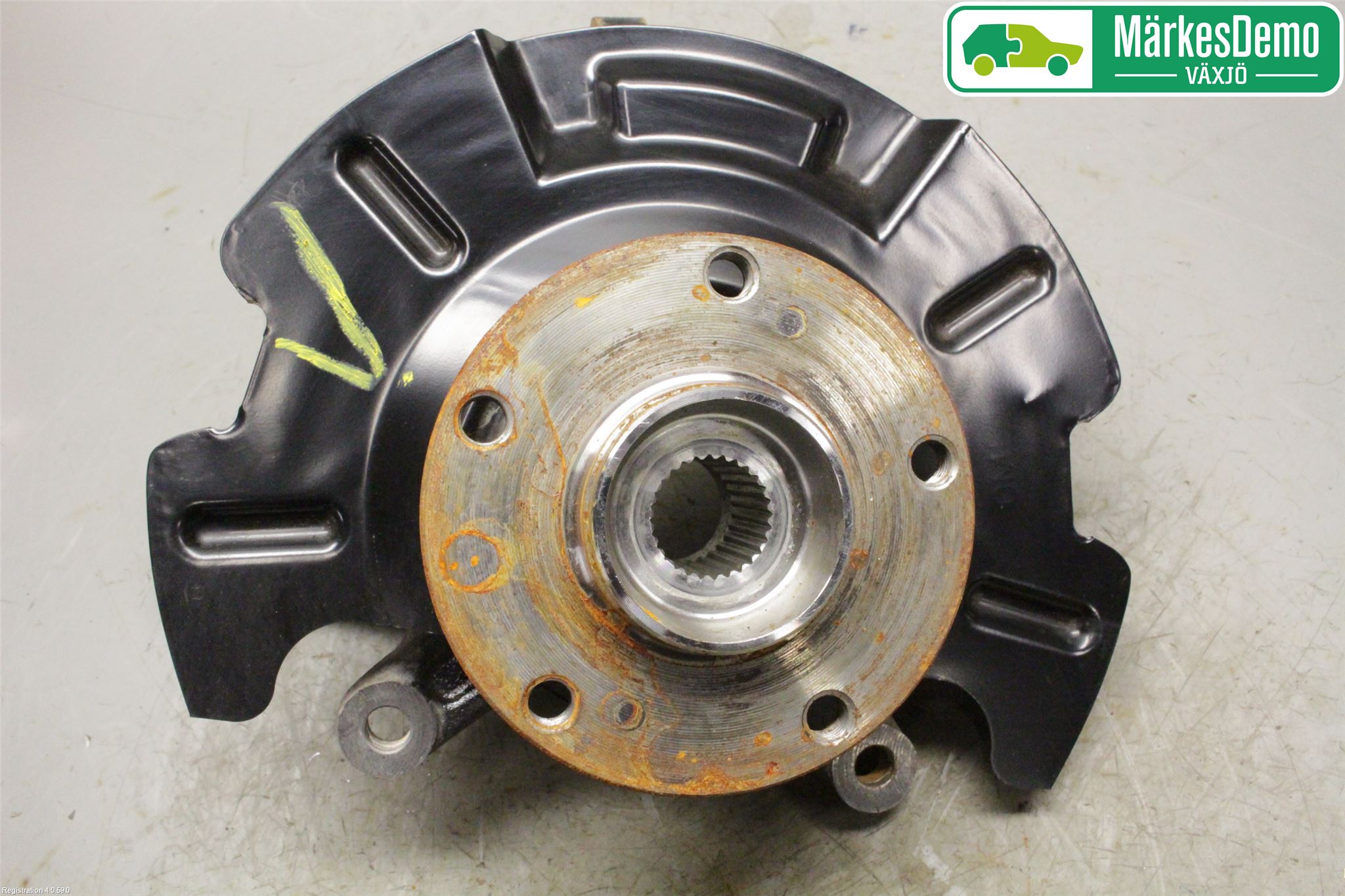 Suzuki VITARA 15- Styrspindel Lagerhus Vä