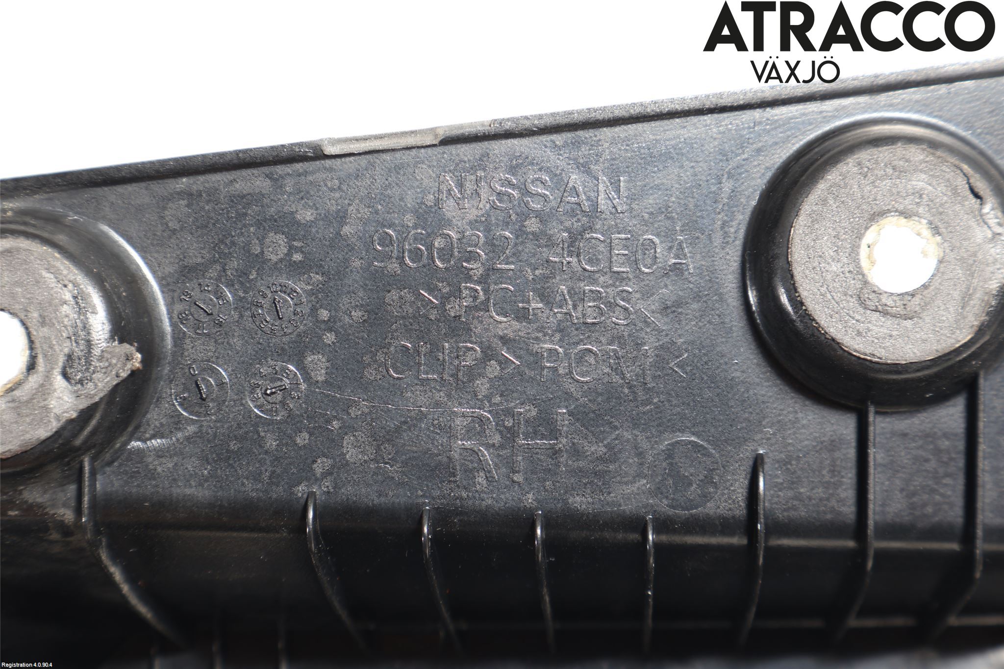 Nissan X-TRAIL 14-21 Bakruta - Dekorlist