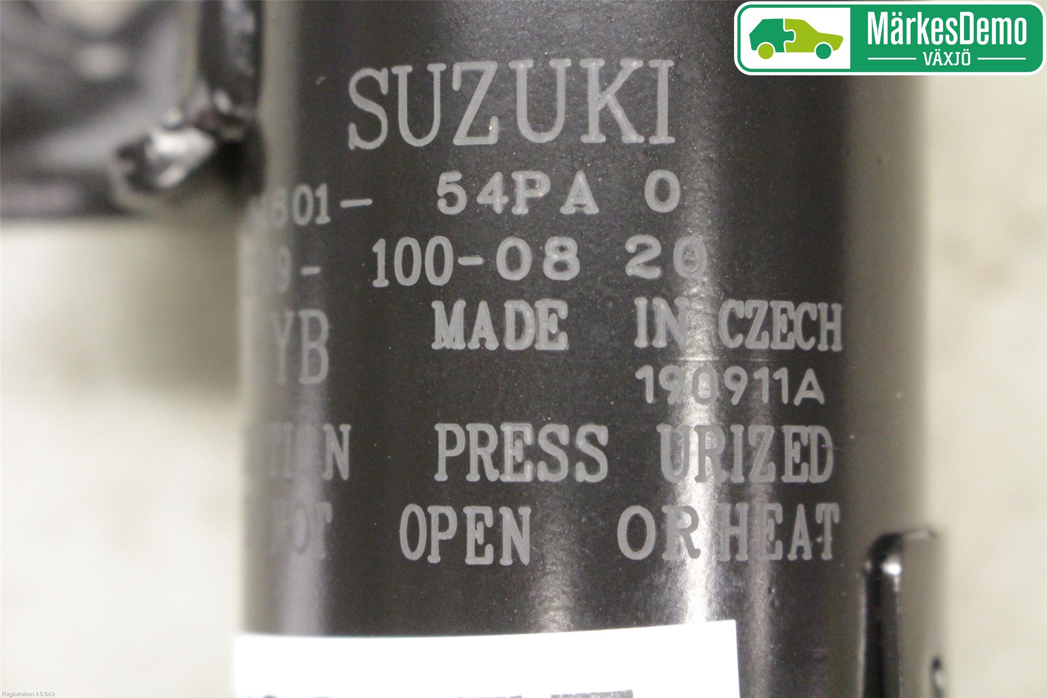 Suzuki VITARA 15- Fjäderben Fram Höger