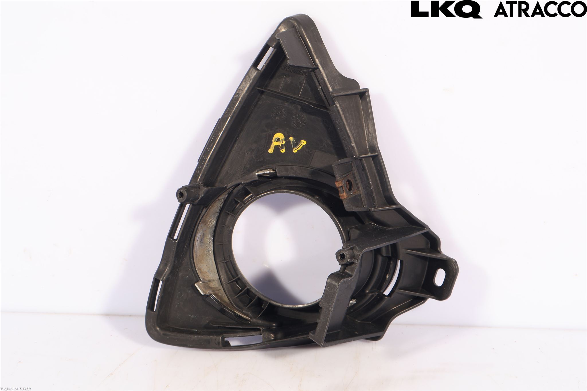 Toyota AURIS 13-19 Dimljussarg Fram