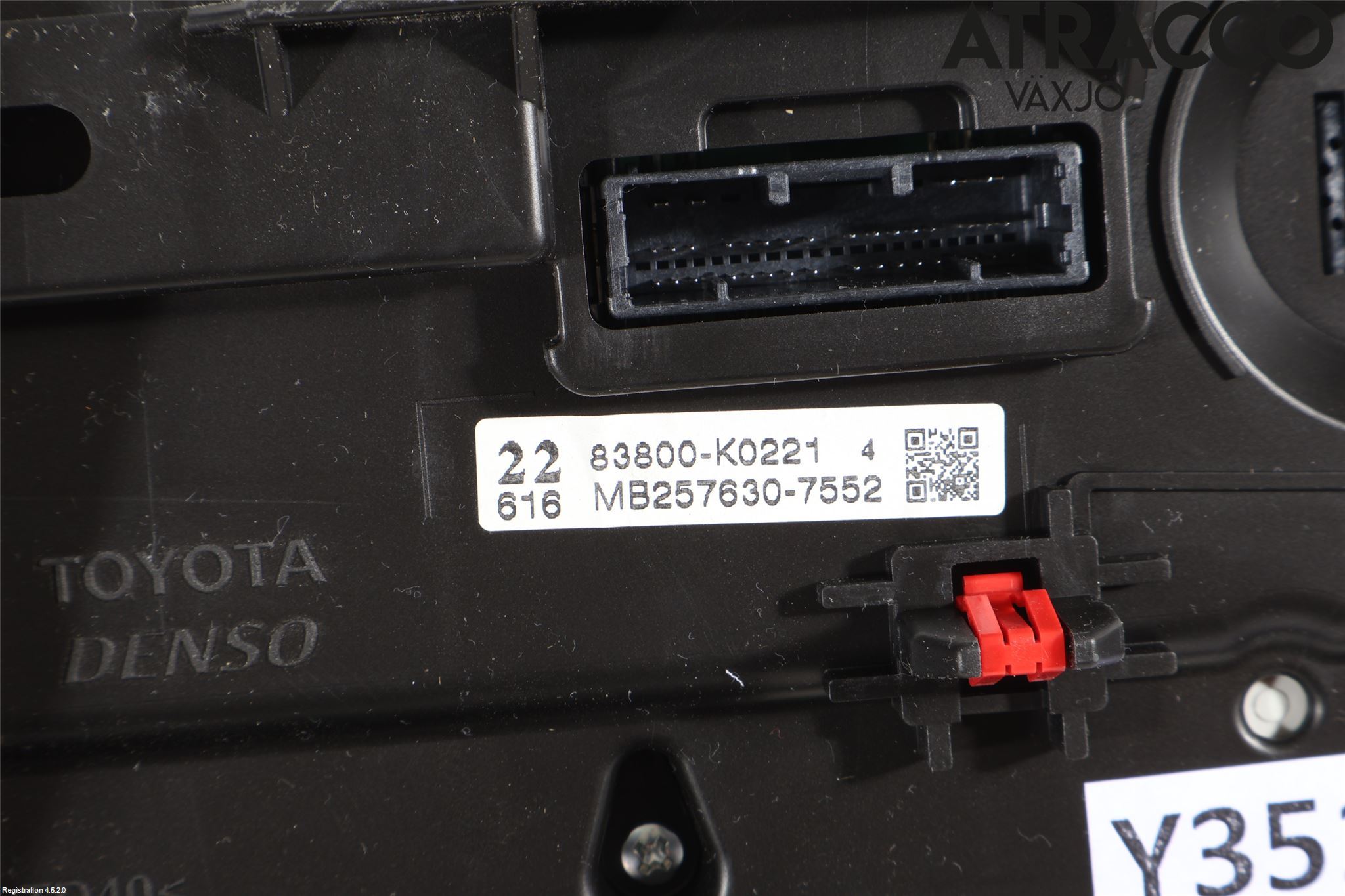 Toyota YARIS XP21 20- Instrument Komb