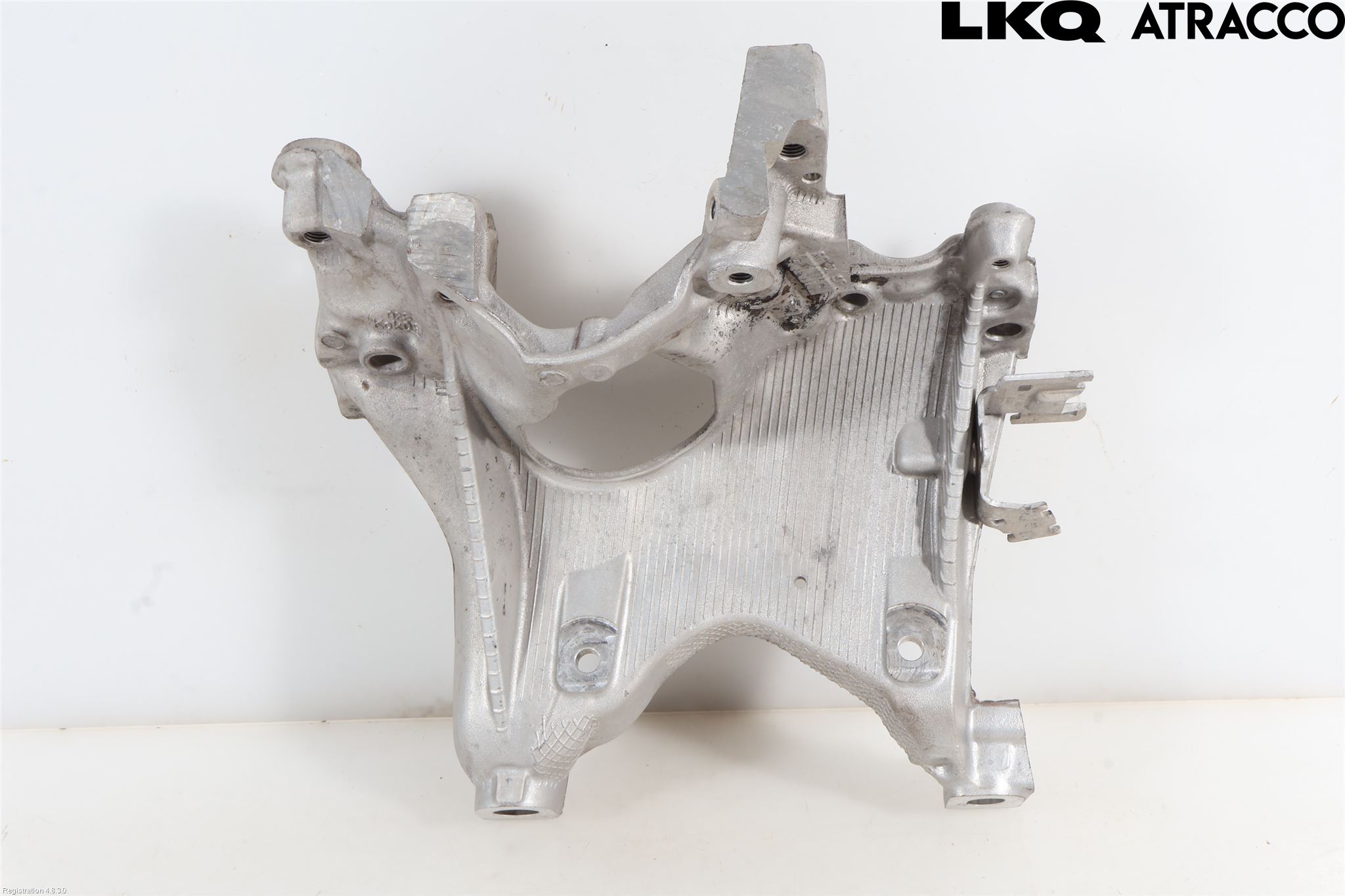 Audi A4/S4 B9 16-19 Framvagnsbalk