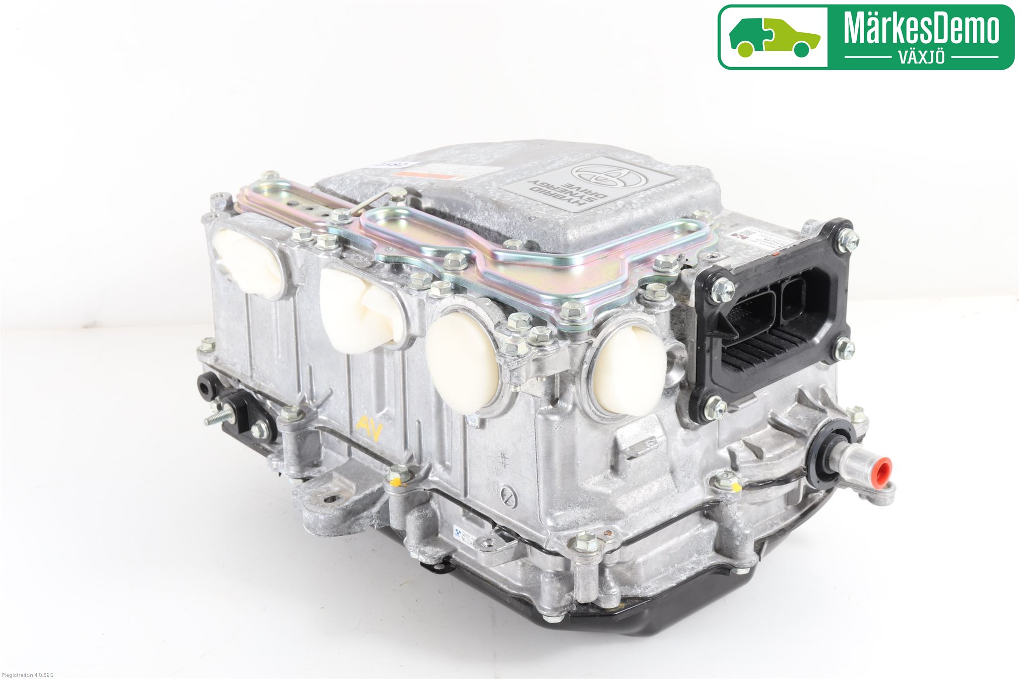 Toyota YARIS XP130 15-20 Hybridconverter