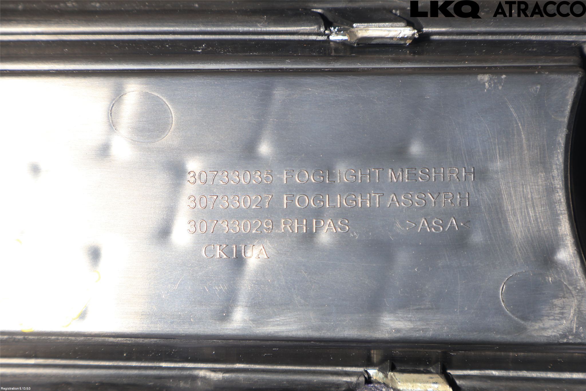Volvo V70 08-13 Dimljussarg Fram