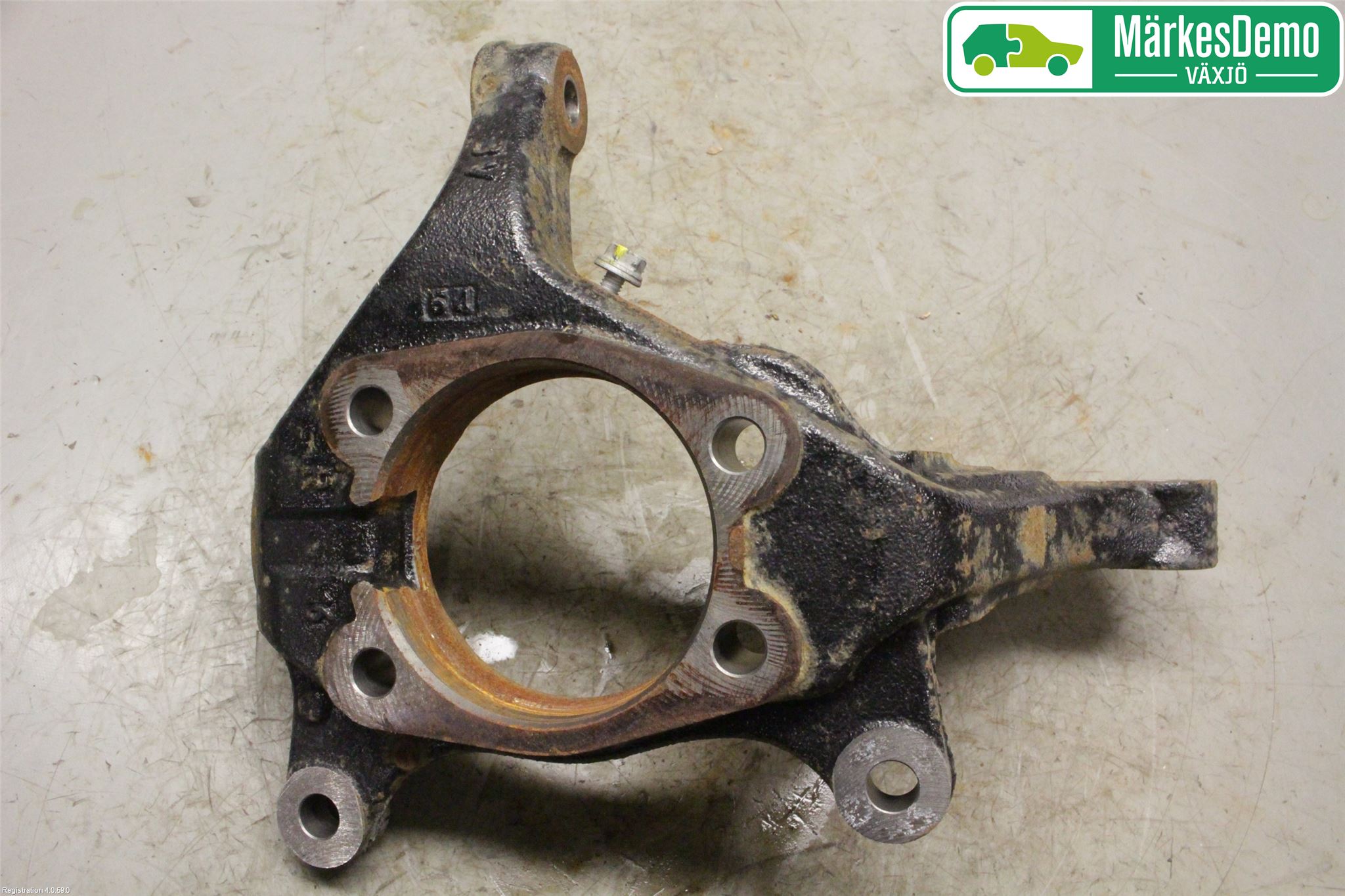 Toyota RAV4 13-18 Styrspindel Lagerhus Hö