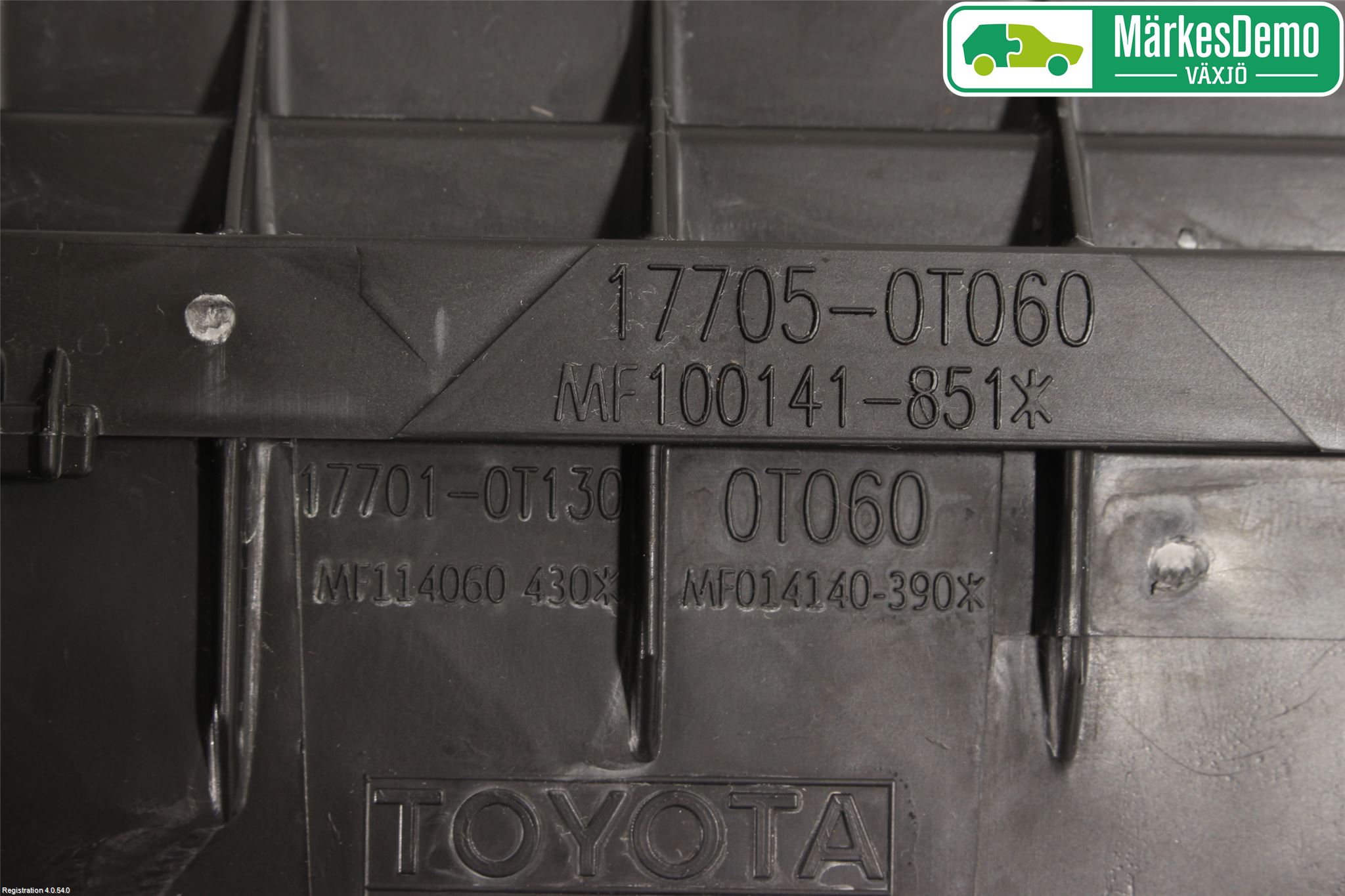 Toyota AURIS 13-19 Luftrenare