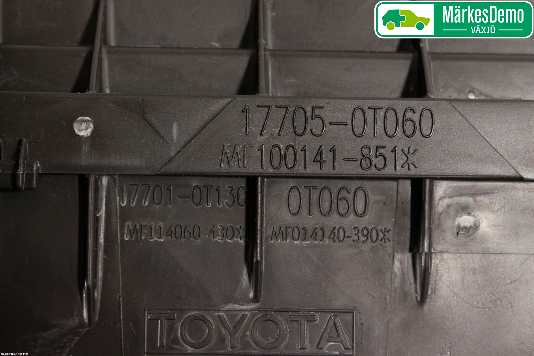 Toyota AURIS 13-19 Luftrenare