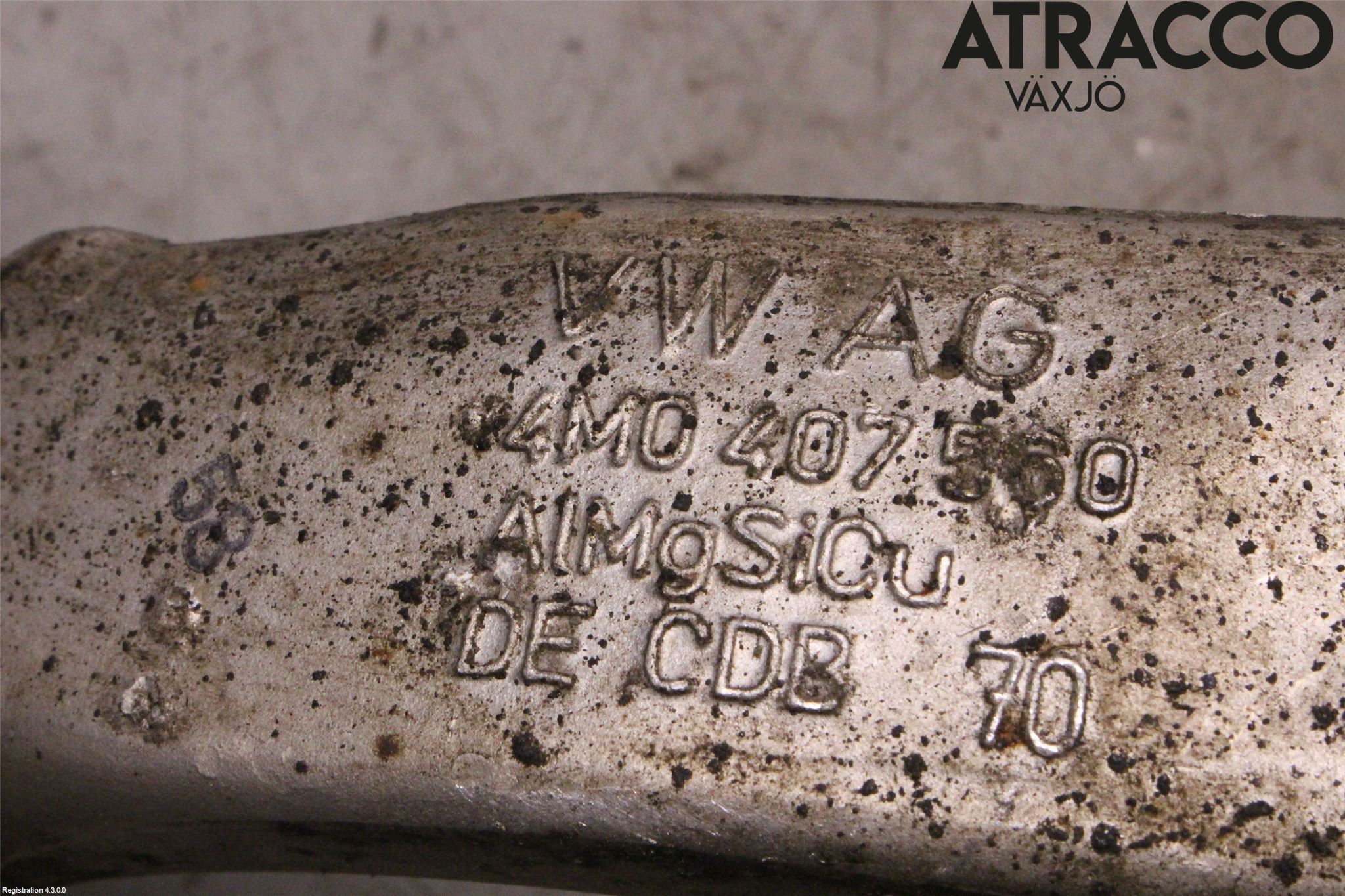 Audi Q7/SQ7 Styrspindel Lagerhus Hö