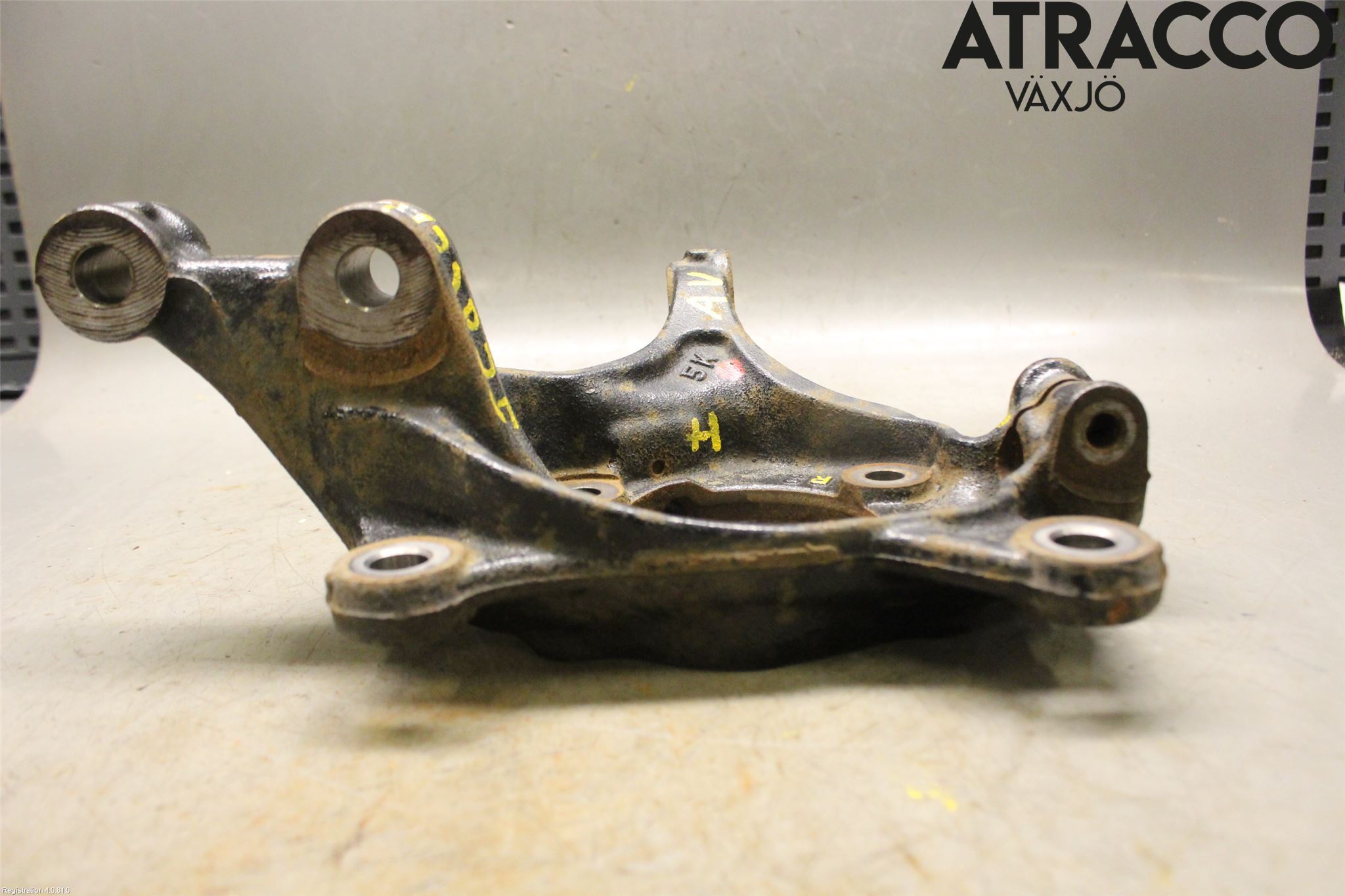 Mazda CX-5 17- Styrspindel Lagerhus Hö