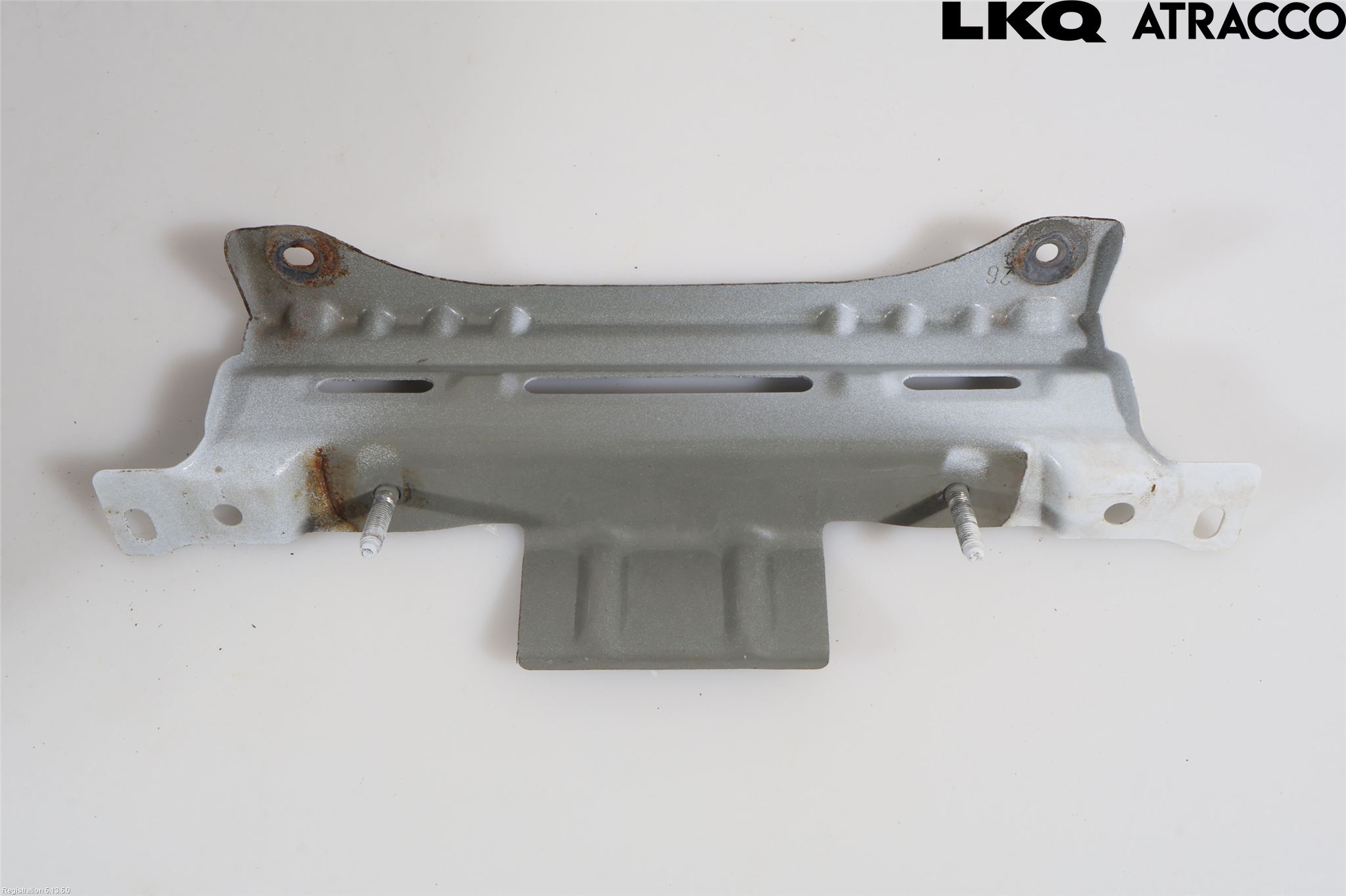 Toyota YARIS XP130 15-20 Frontplåt