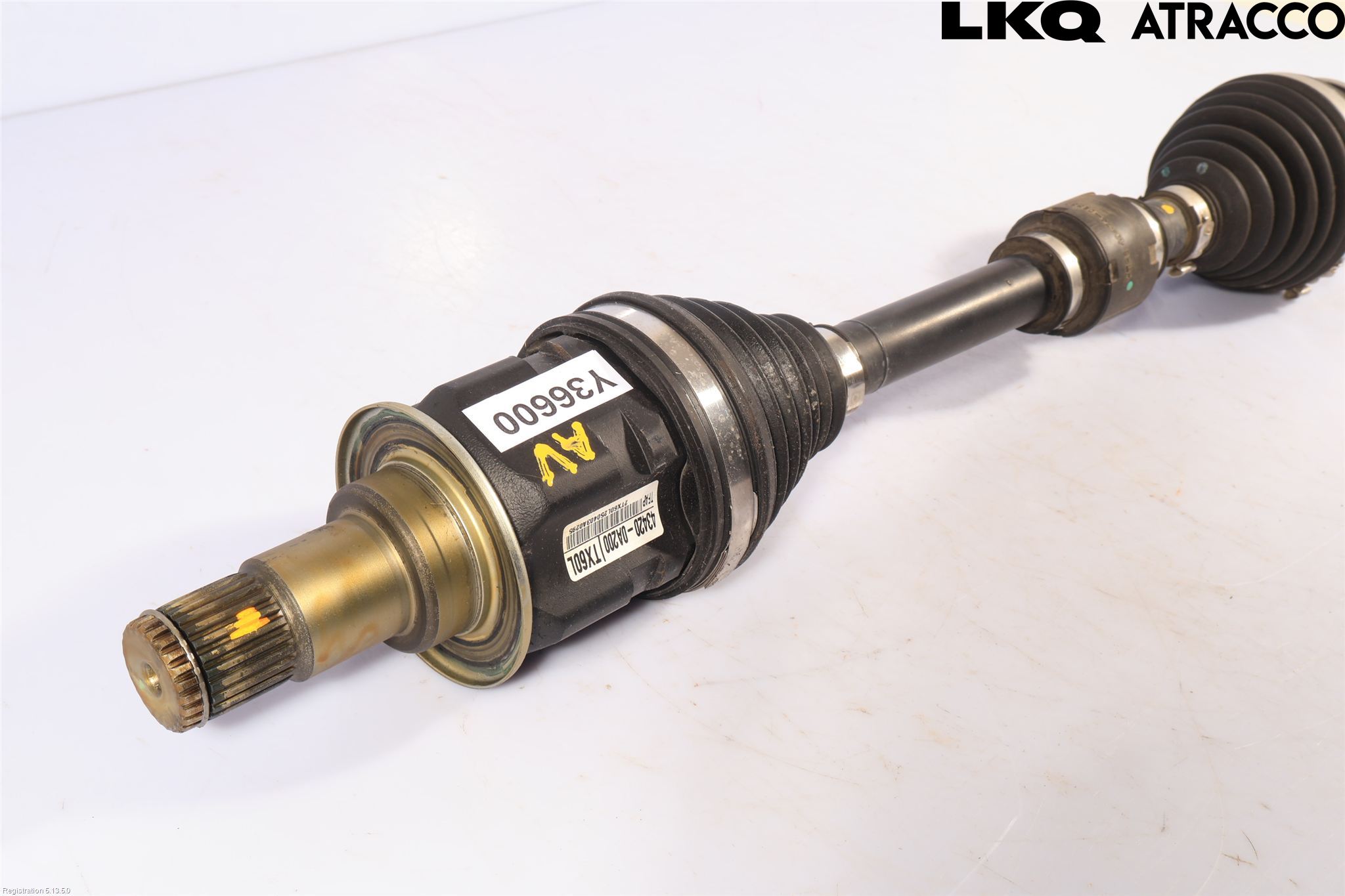 Toyota COROLLA CROSS XG10 22- Drivaxel Fram Vänster