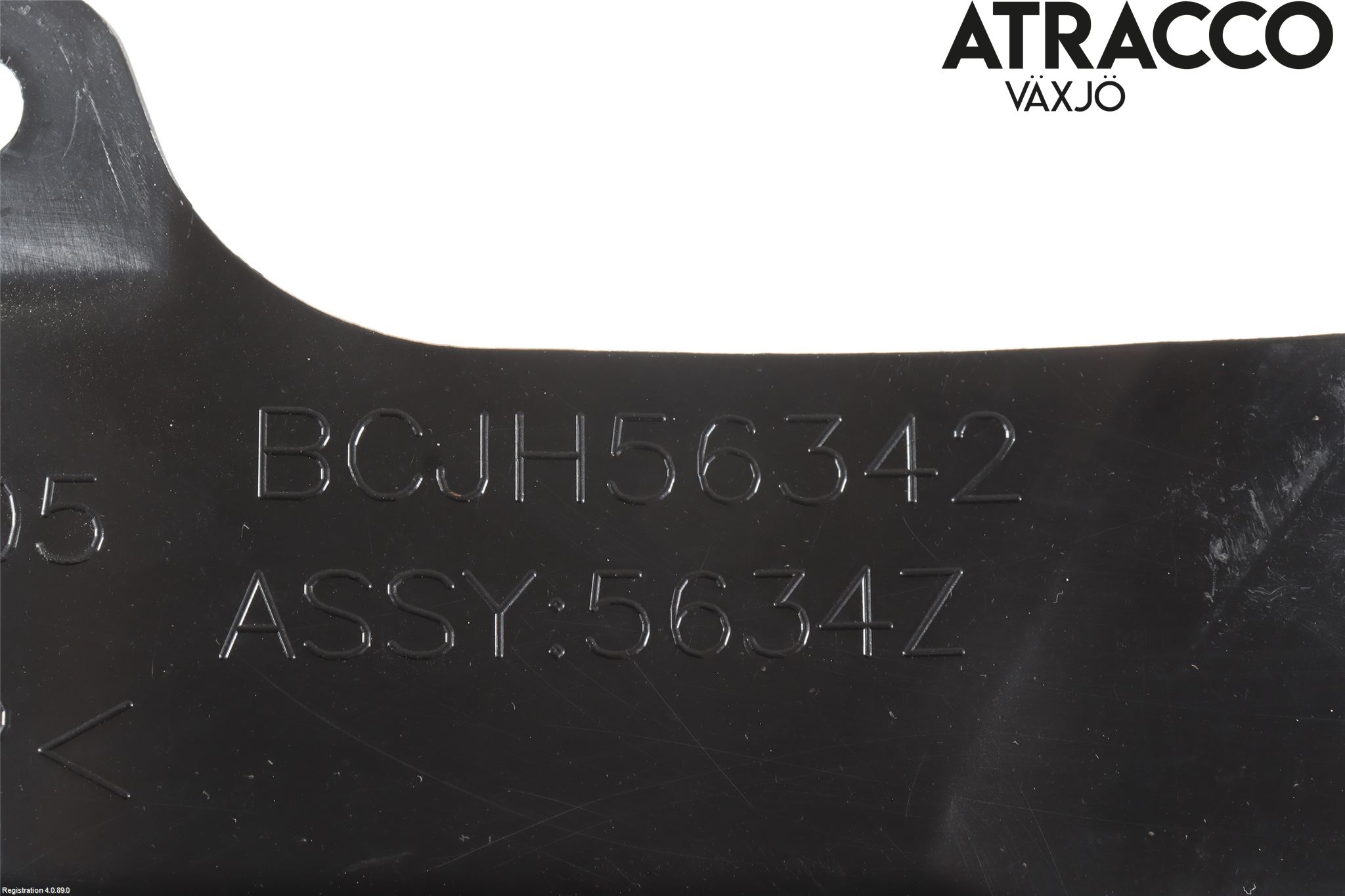 Mazda CX-30 20- Hasplåt Plåt-Plast