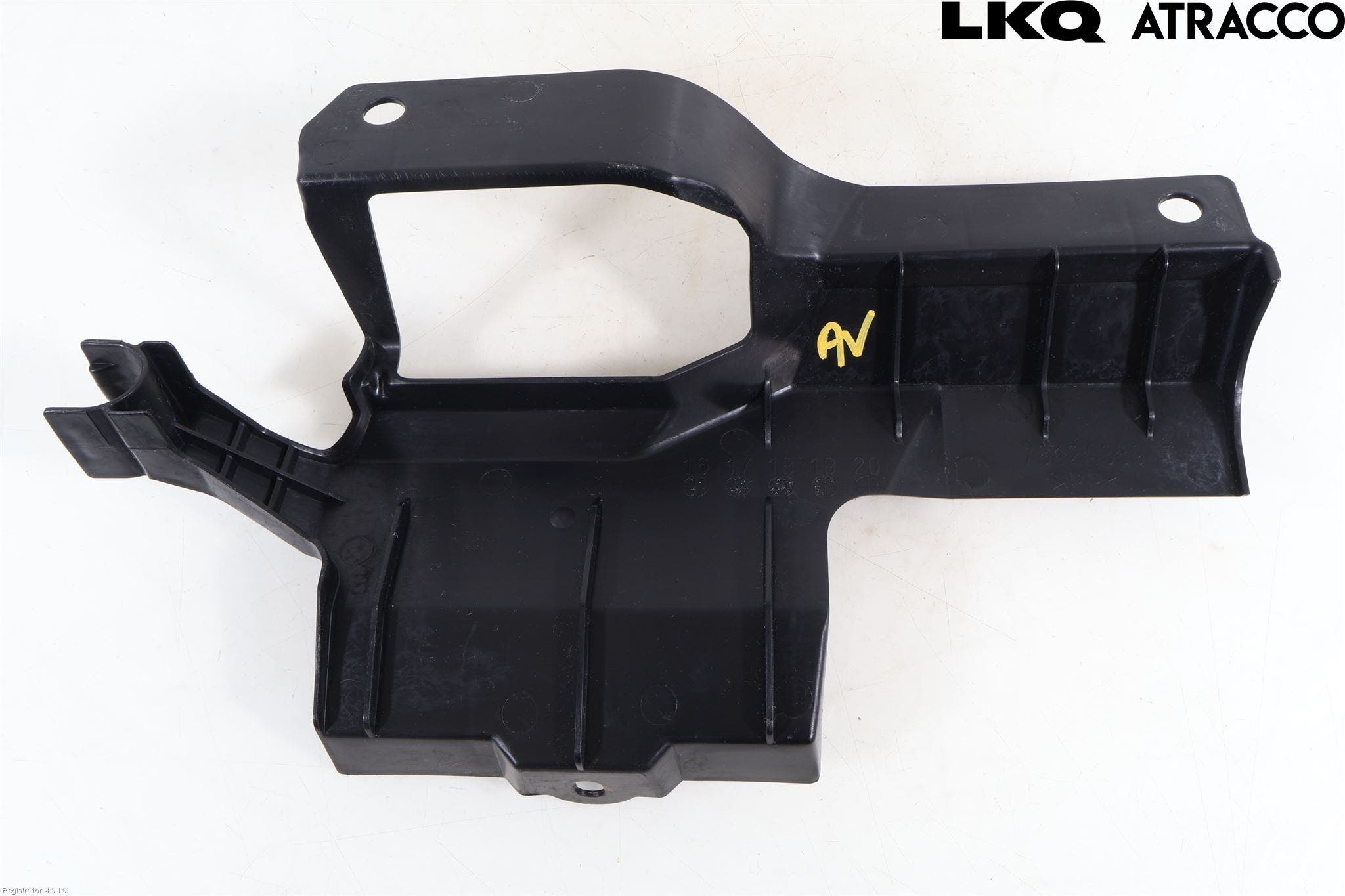 Mitsubishi OUTLANDER 13-21 Deflektor Plåt-Plast Kylning