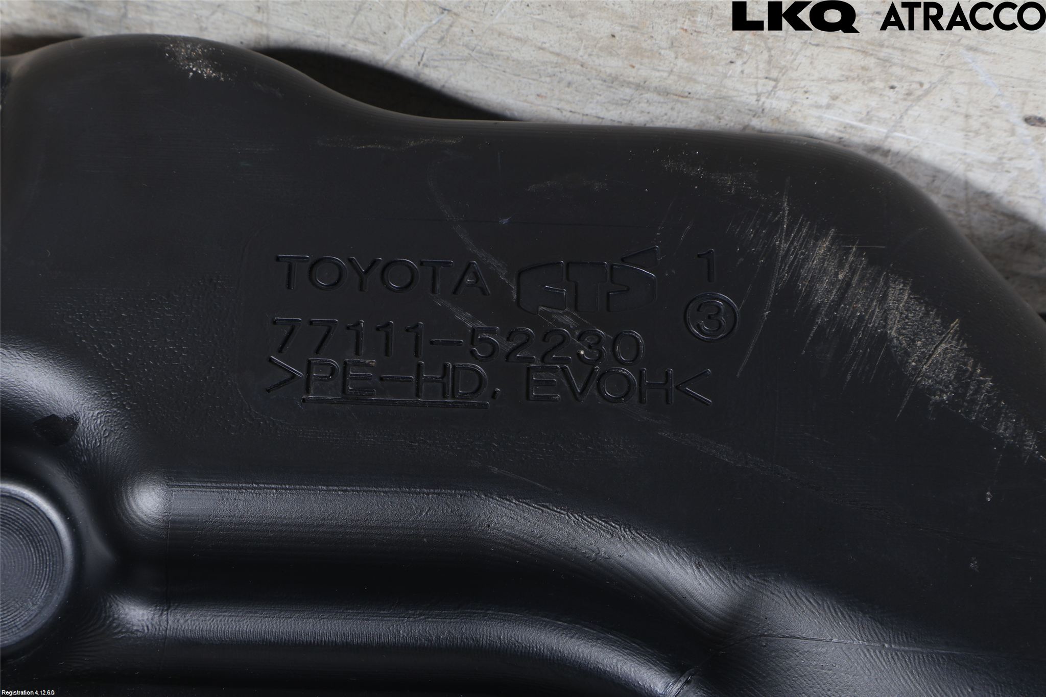 Lexus LBX 24- Bränsletank