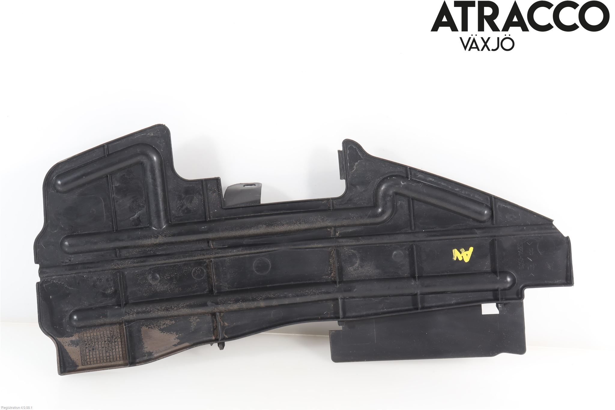 Toyota AVENSIS 03-06 Deflektor Plåt-Plast Kylning
