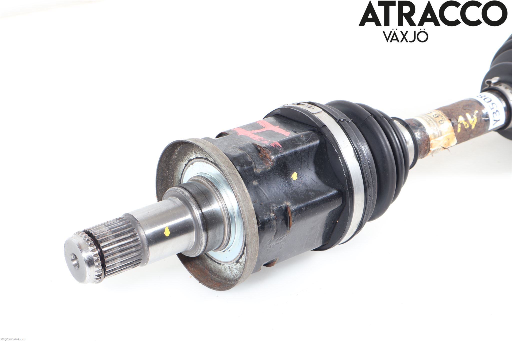 Toyota HILUX 16- Drivaxel Fram Höger