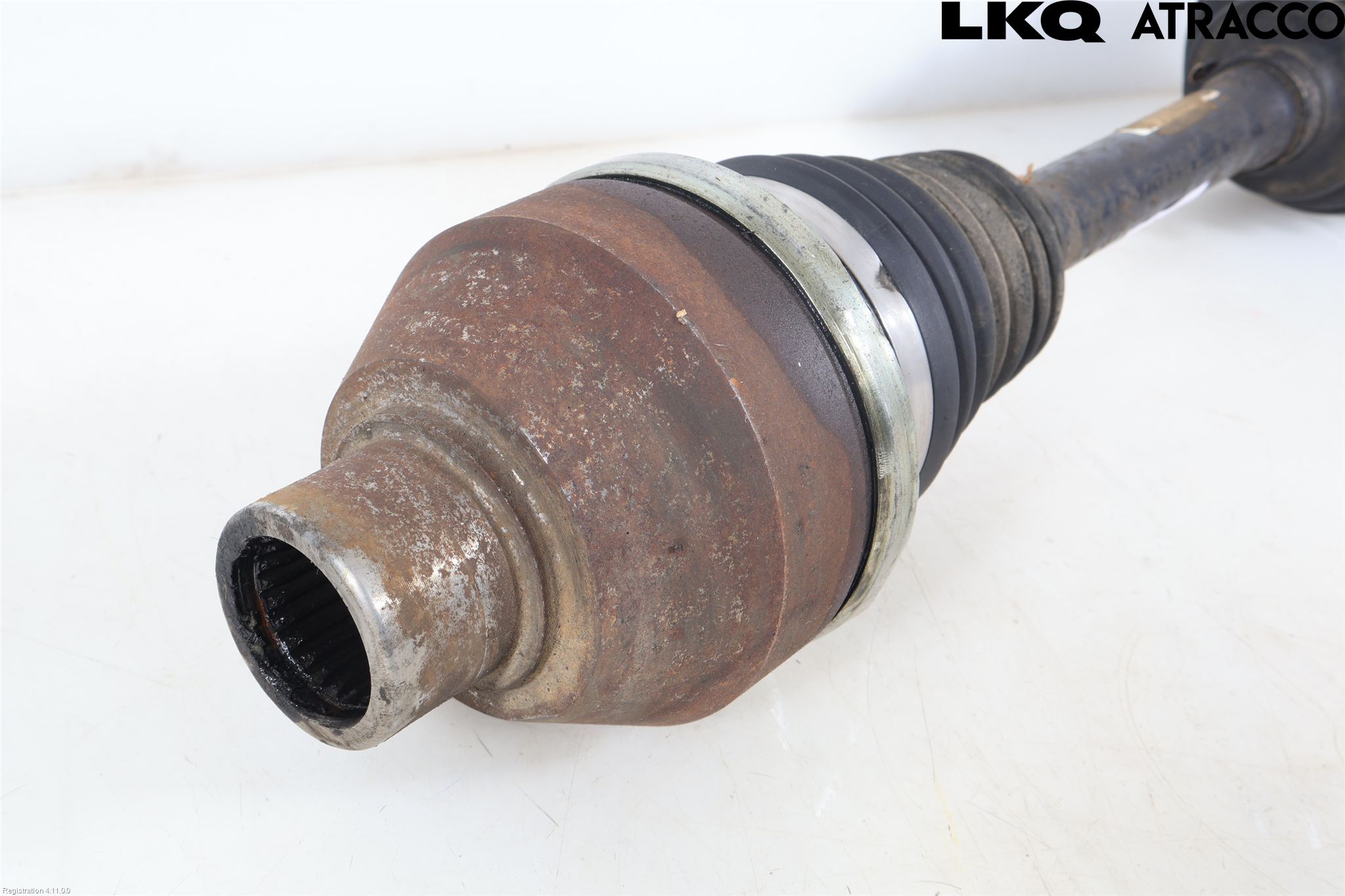 Volkswagen VW TRANSP/CARAVELLE (T5) 04-15 Drivaxel Fram Höger