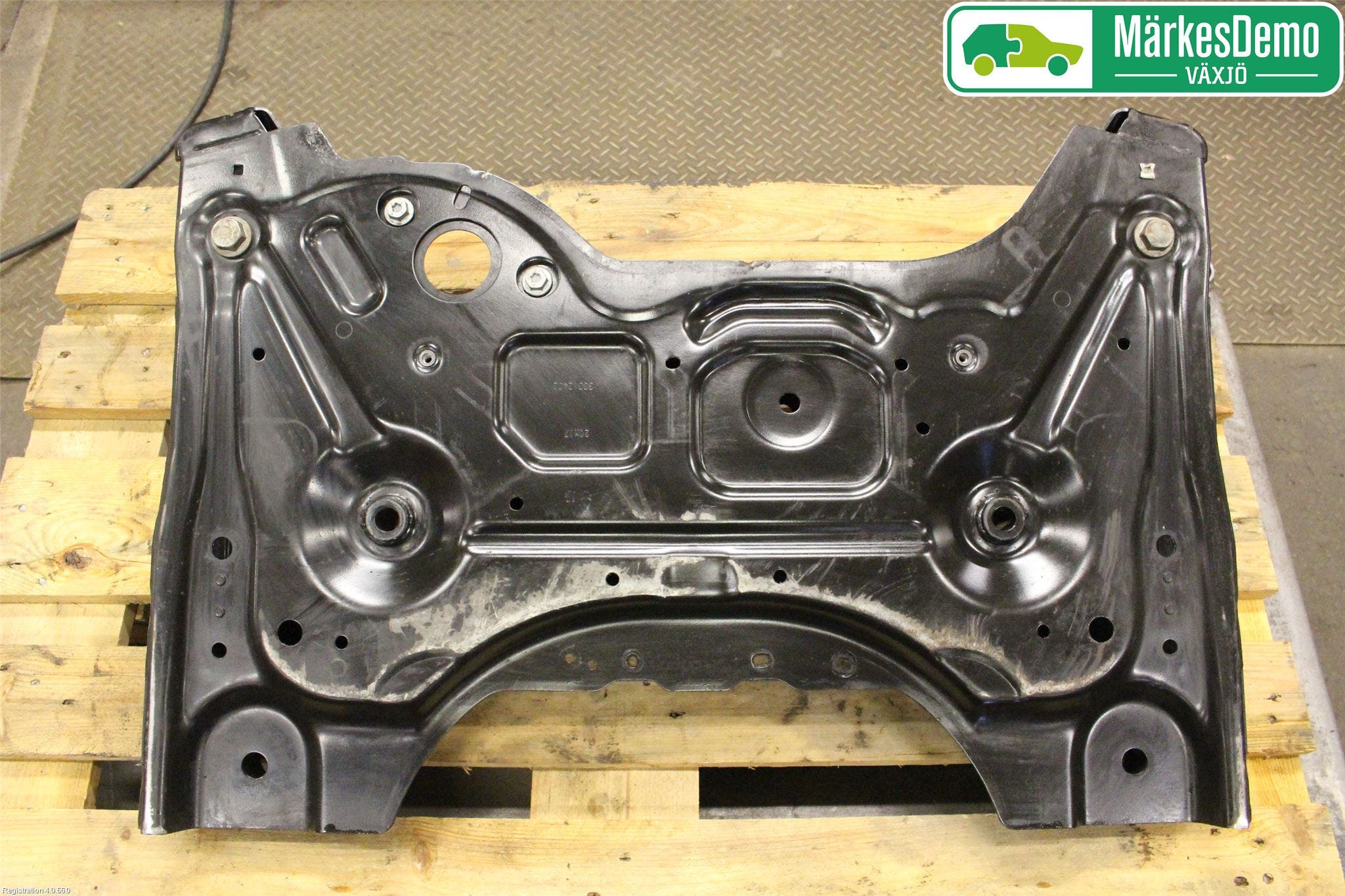 Toyota PROACE II 16- Framvagnsbalk