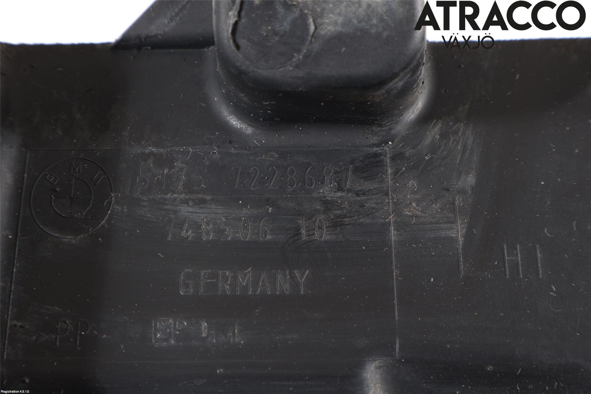 BMW 5 F10/F11/F18 09-17 Hasplåt Plåt-Plast