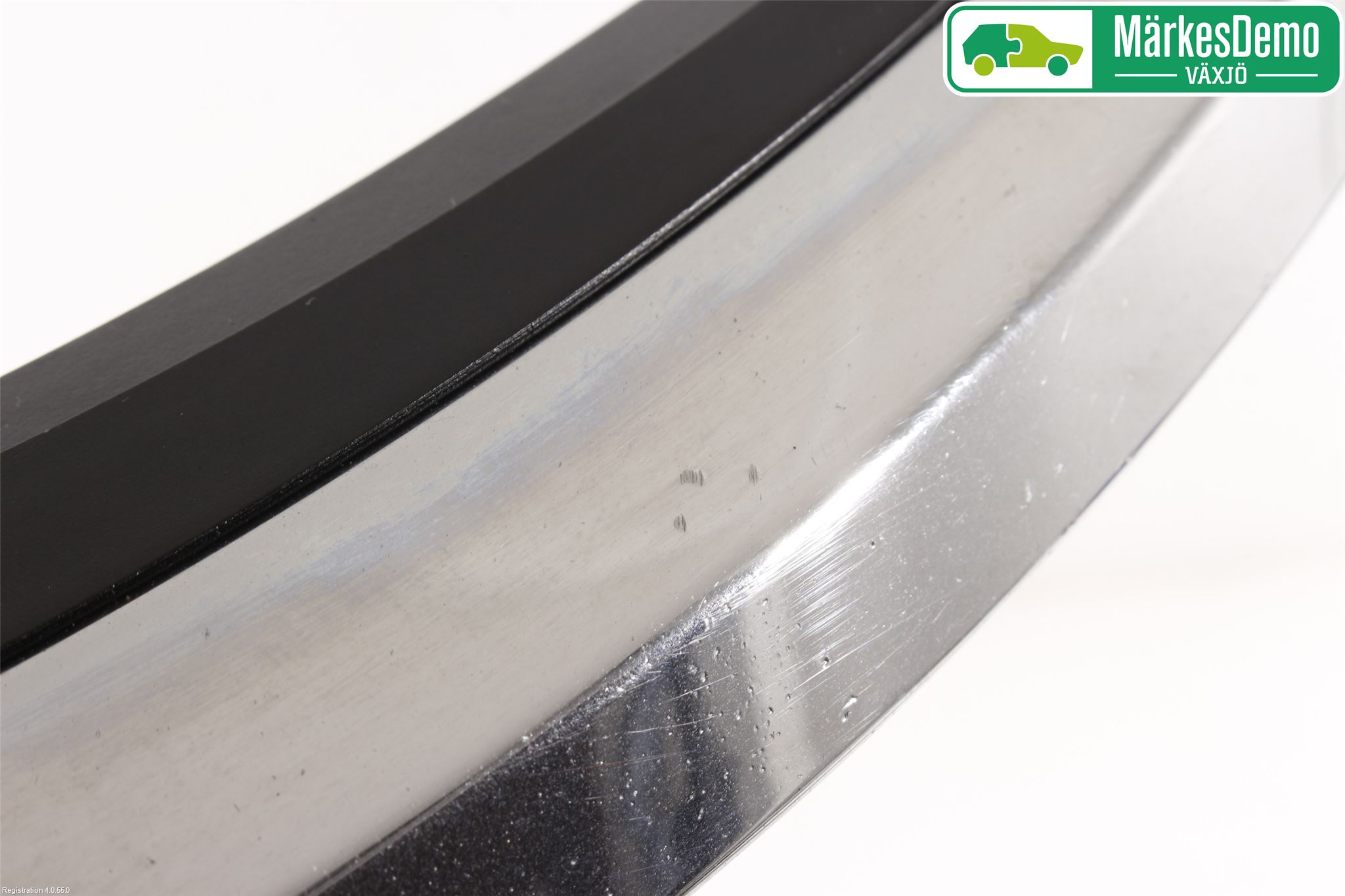 Saab 9-5     06-10 Strålkastarsarg Vänster