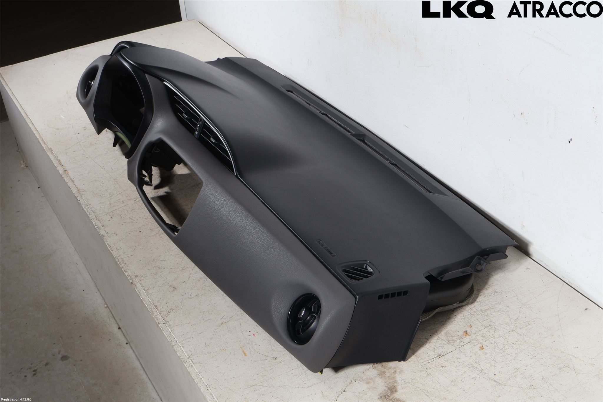 Toyota YARIS XP130 15-20 Instrumentbräda
