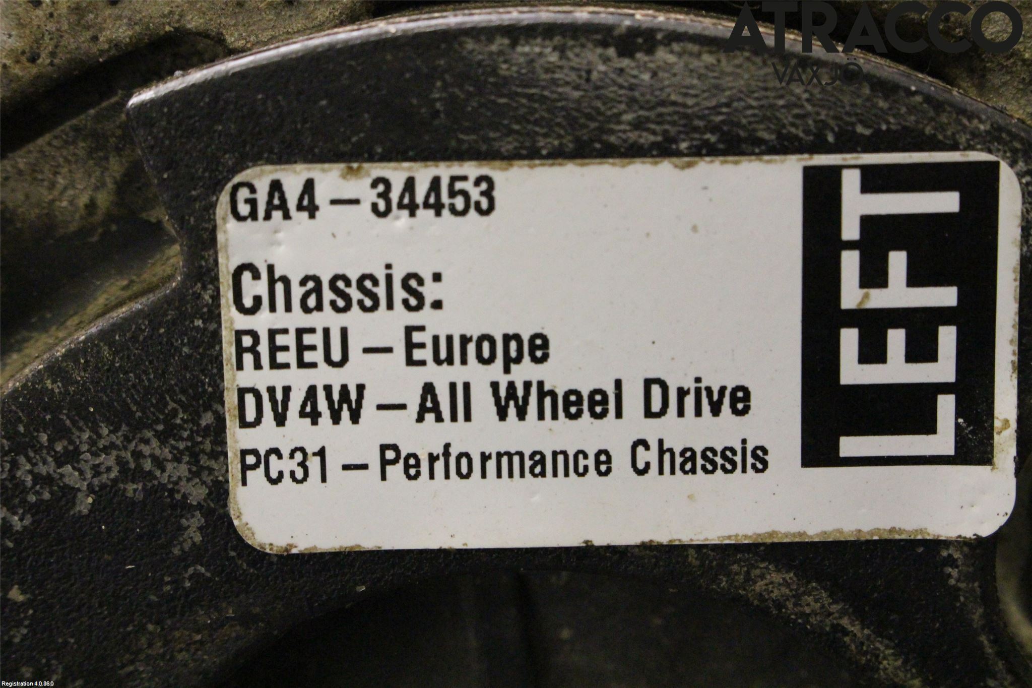 Tesla MODEL 3 17- Fjäderben Fram Vänster