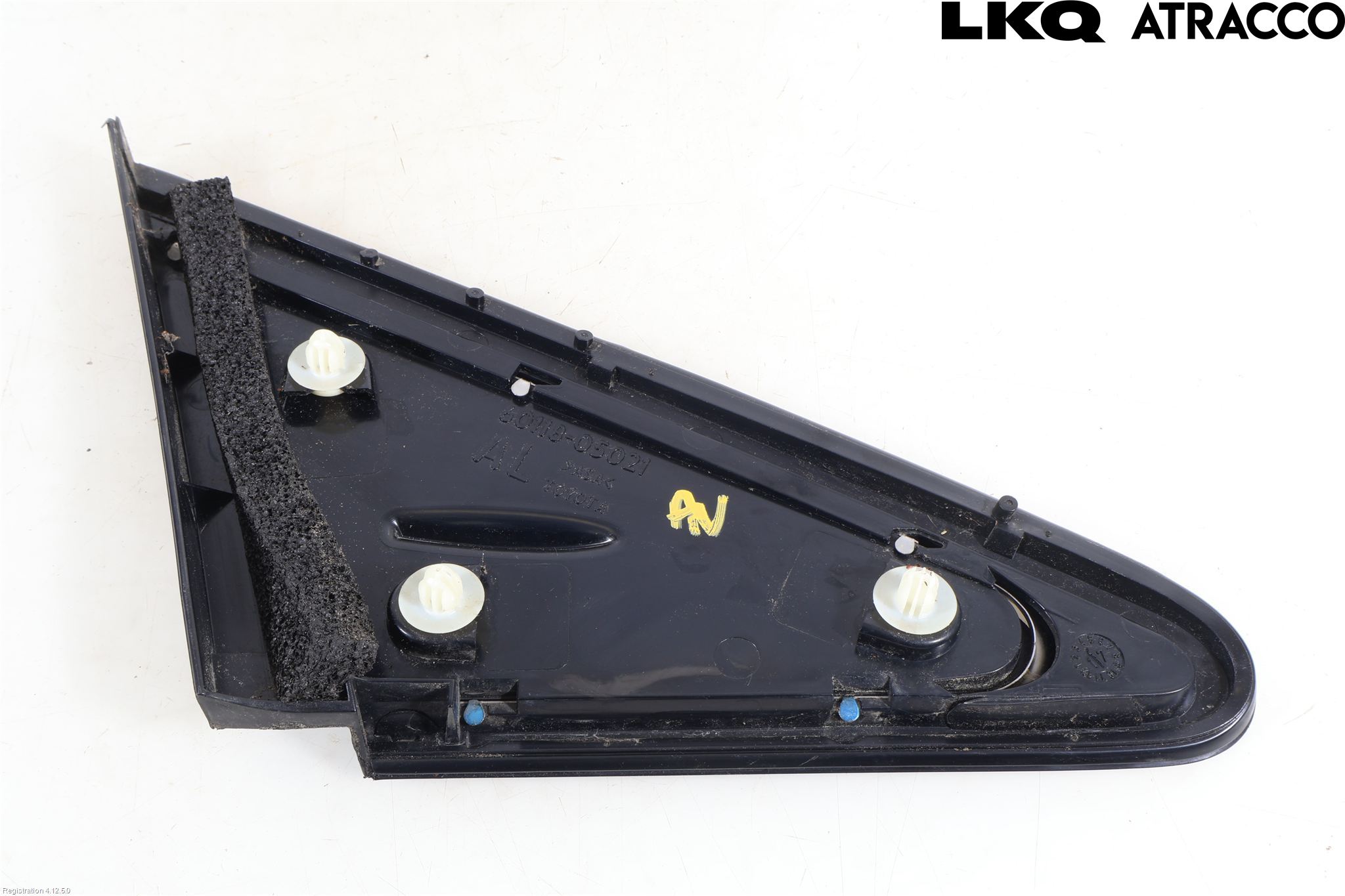 Toyota AVENSIS 16-18 Skärm Hörn Utfyllnad Fram