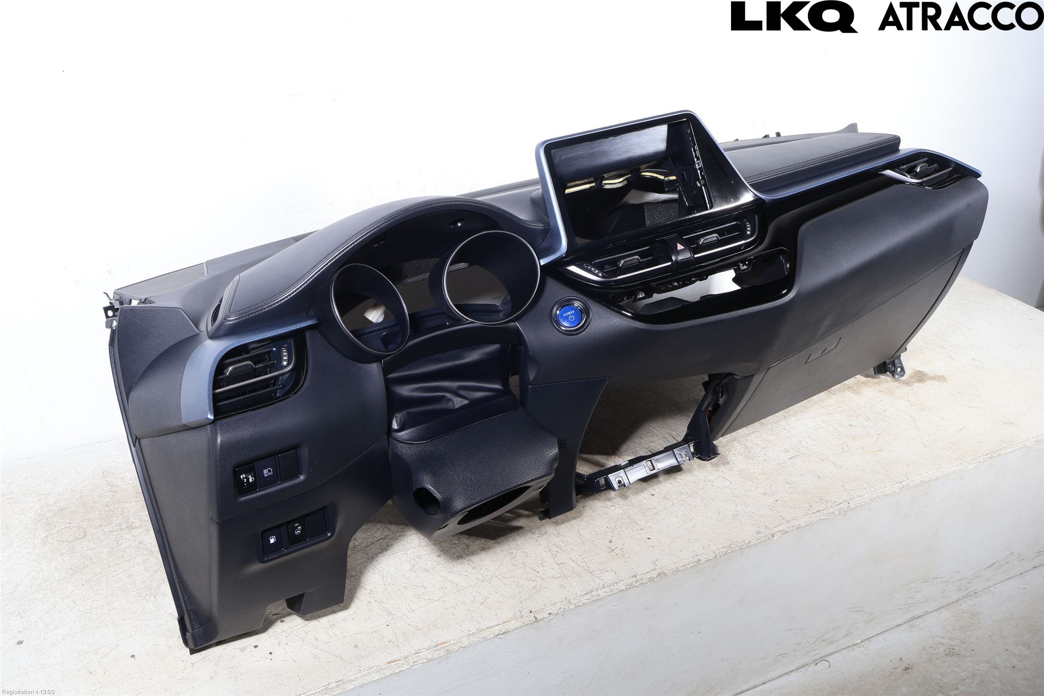 Toyota C-HR 16-23 Instrumentbräda