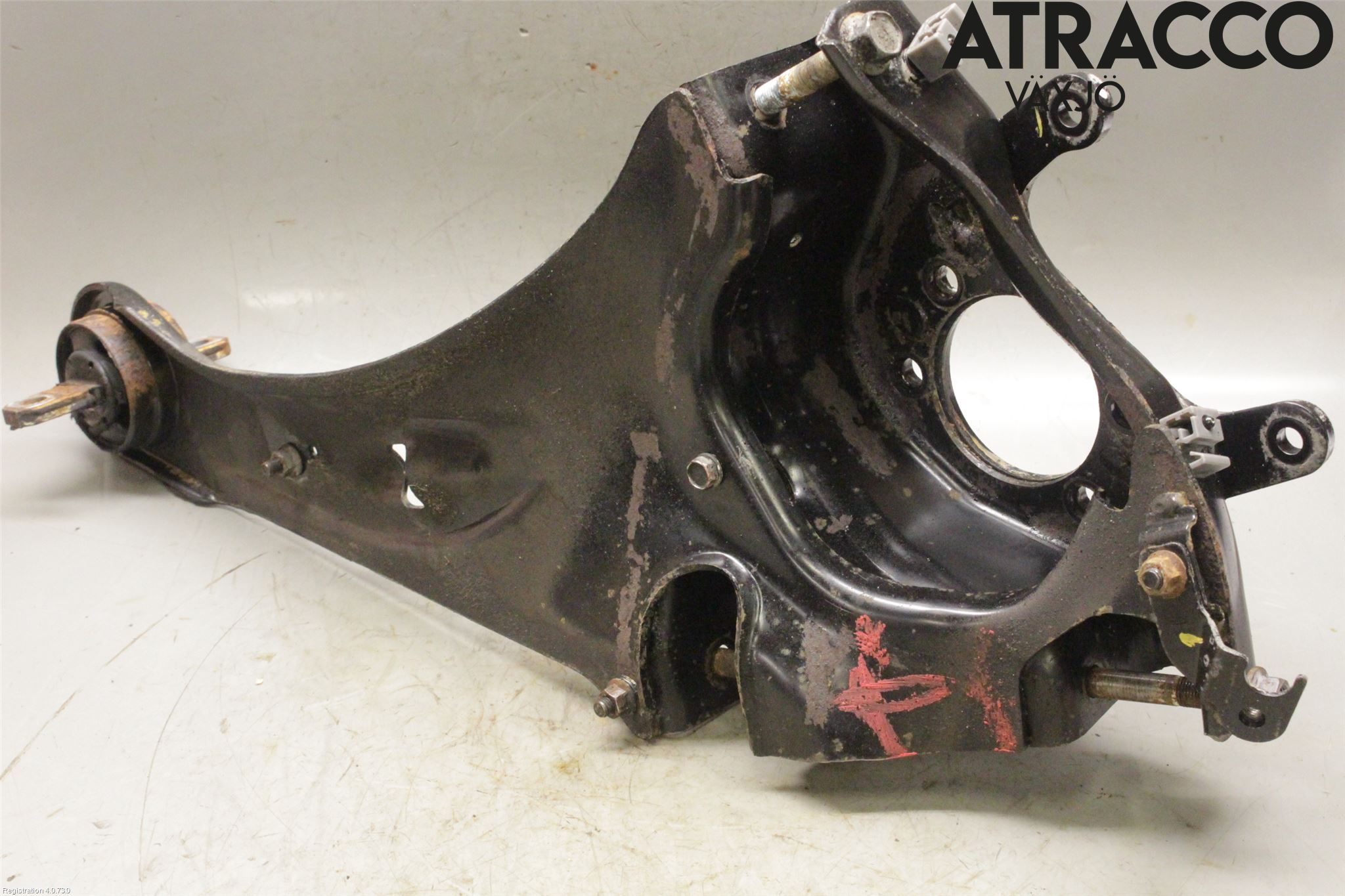 Mitsubishi OUTLANDER 13-21 Bärarm Bak Höger