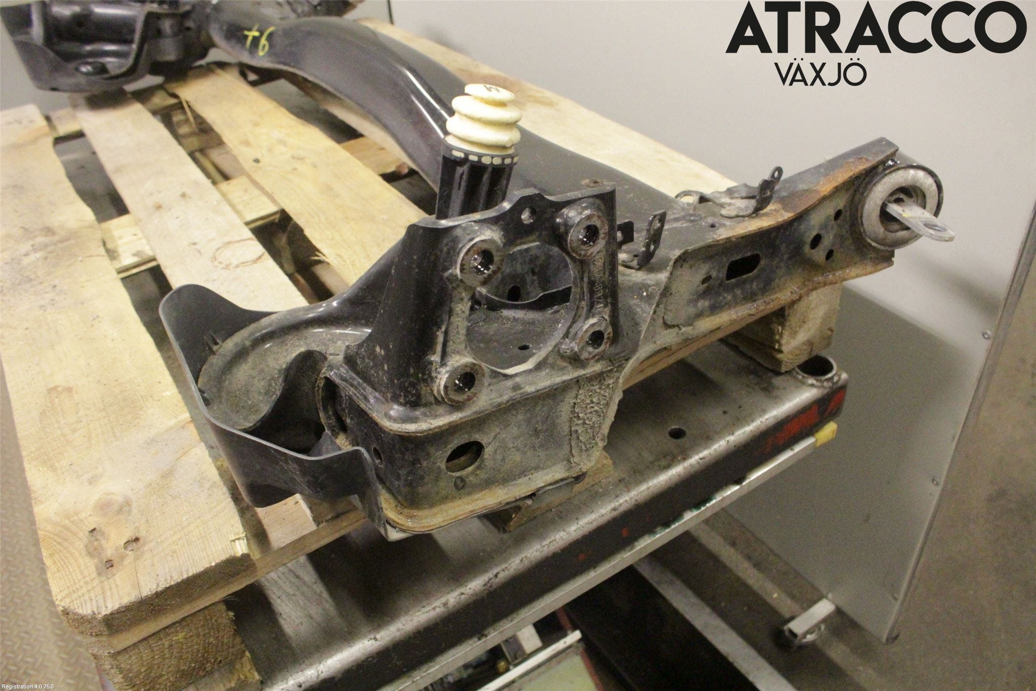 Peugeot 5008 17-24 Bakaxelbalk