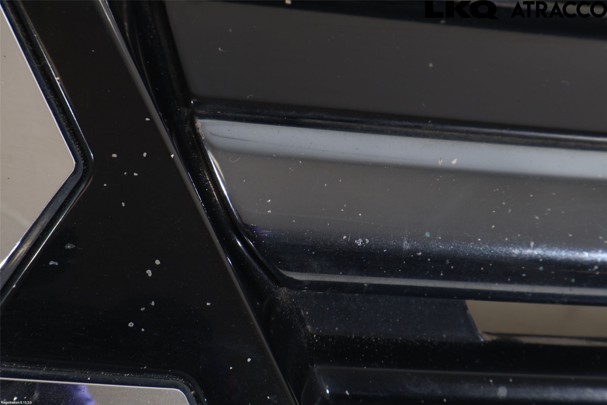 Mitsubishi OUTLANDER 13-21 Grill Komp