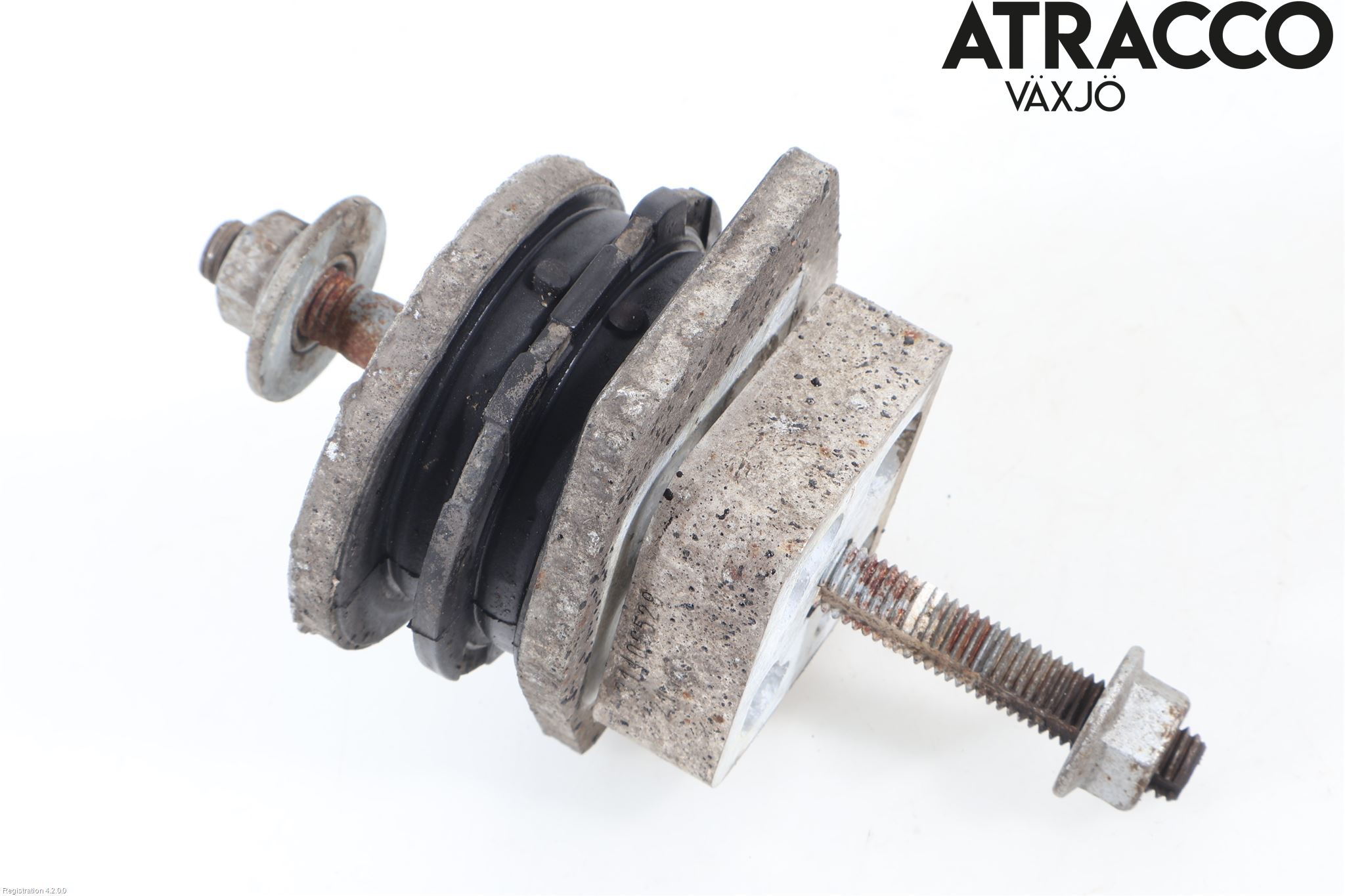 Volvo XC90/RECHARGE 16- Bladfjäderhänke Bak