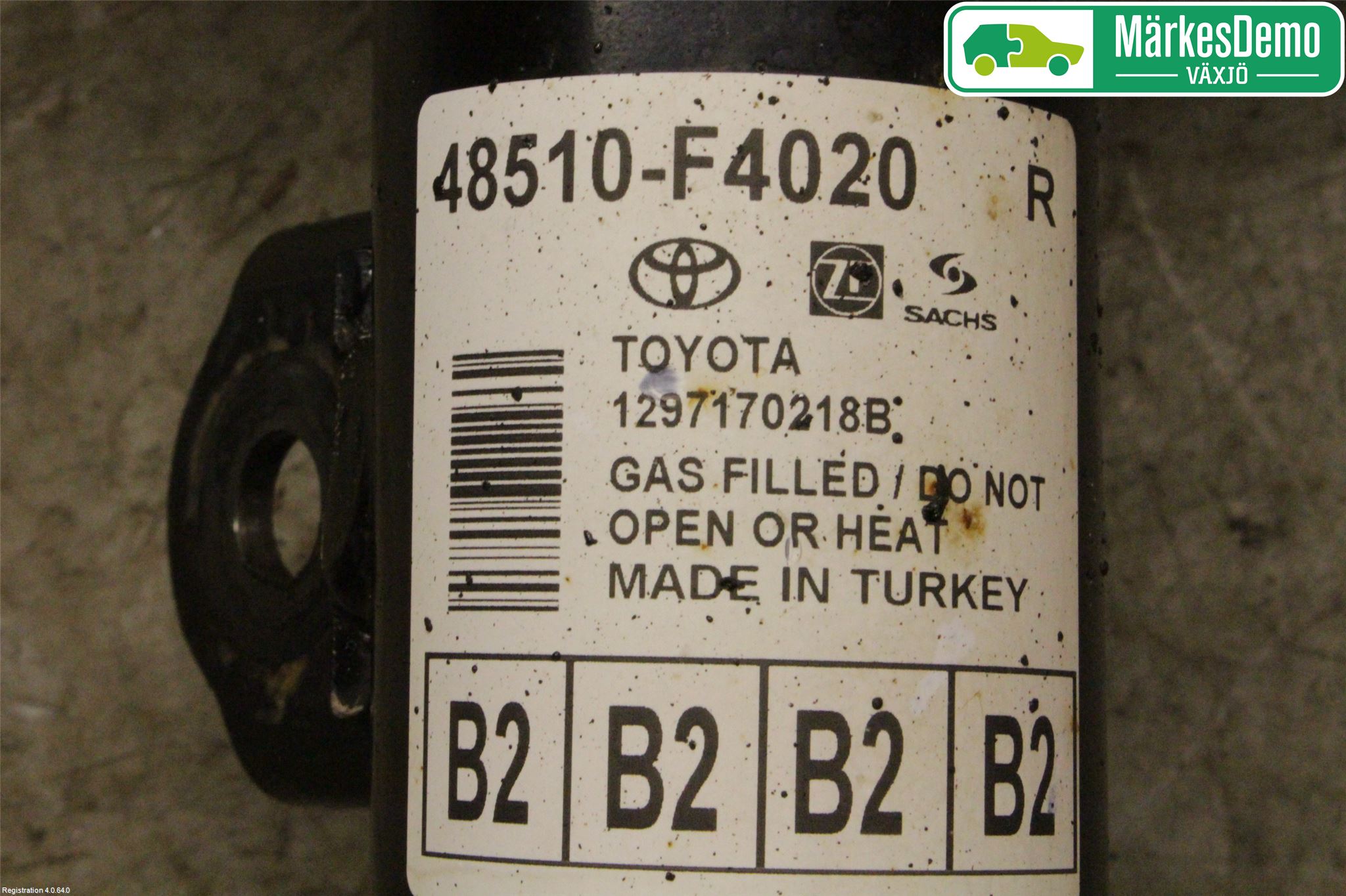 Toyota C-HR 16-23 Fjäderben Fram Höger