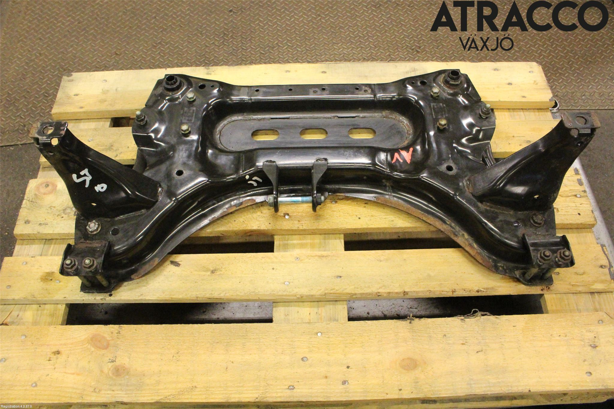 Nissan QASHQAI 14-17 Framvagnsbalk