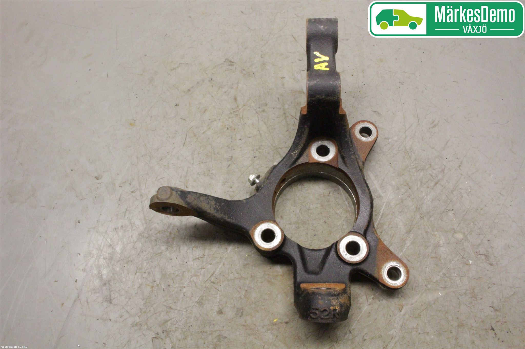 Suzuki SWIFT 17-24 Styrspindel Lagerhus Vä
