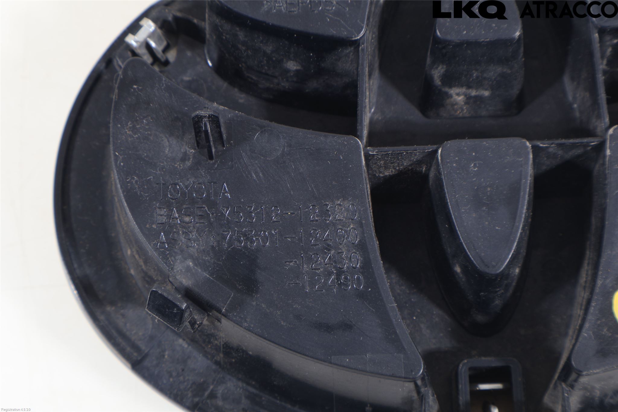 Toyota RAV4 13-18 Emblem