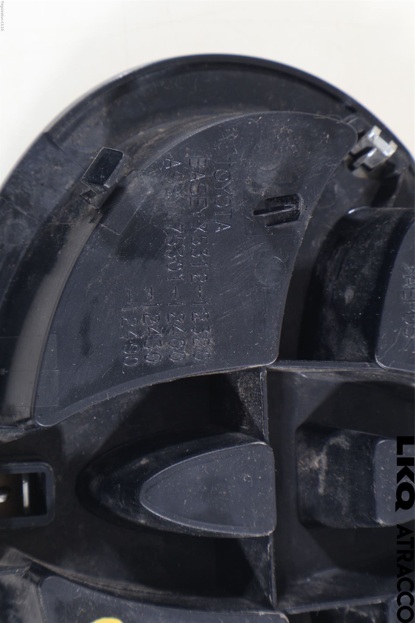 Toyota RAV4 13-18 Emblem