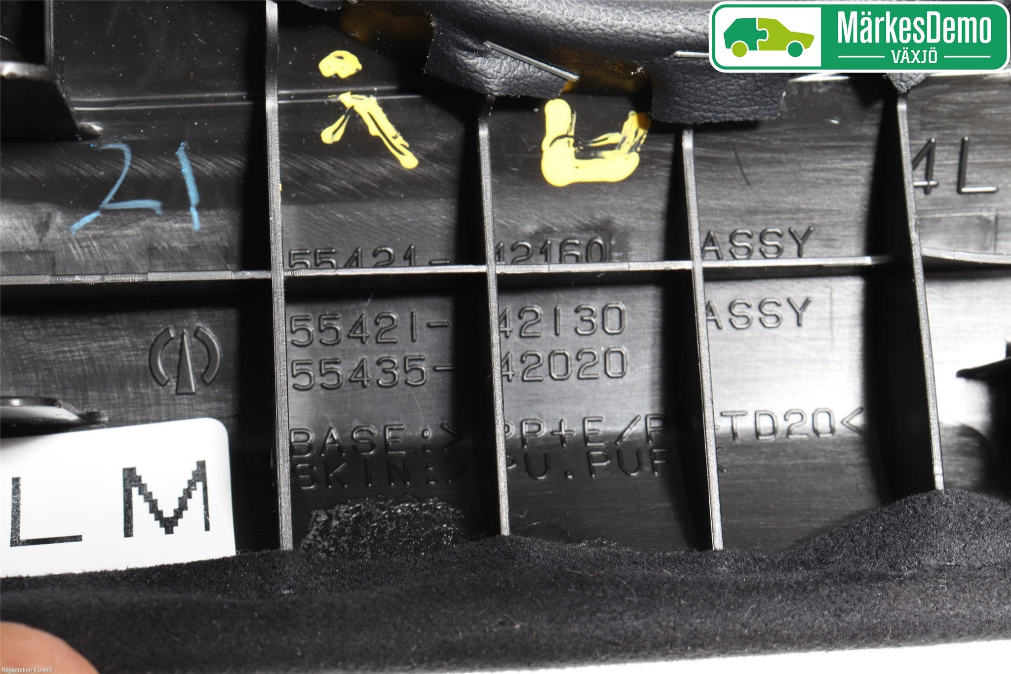 Toyota RAV4 13-18 Instrumentbräda Inlägg-Dekorlist