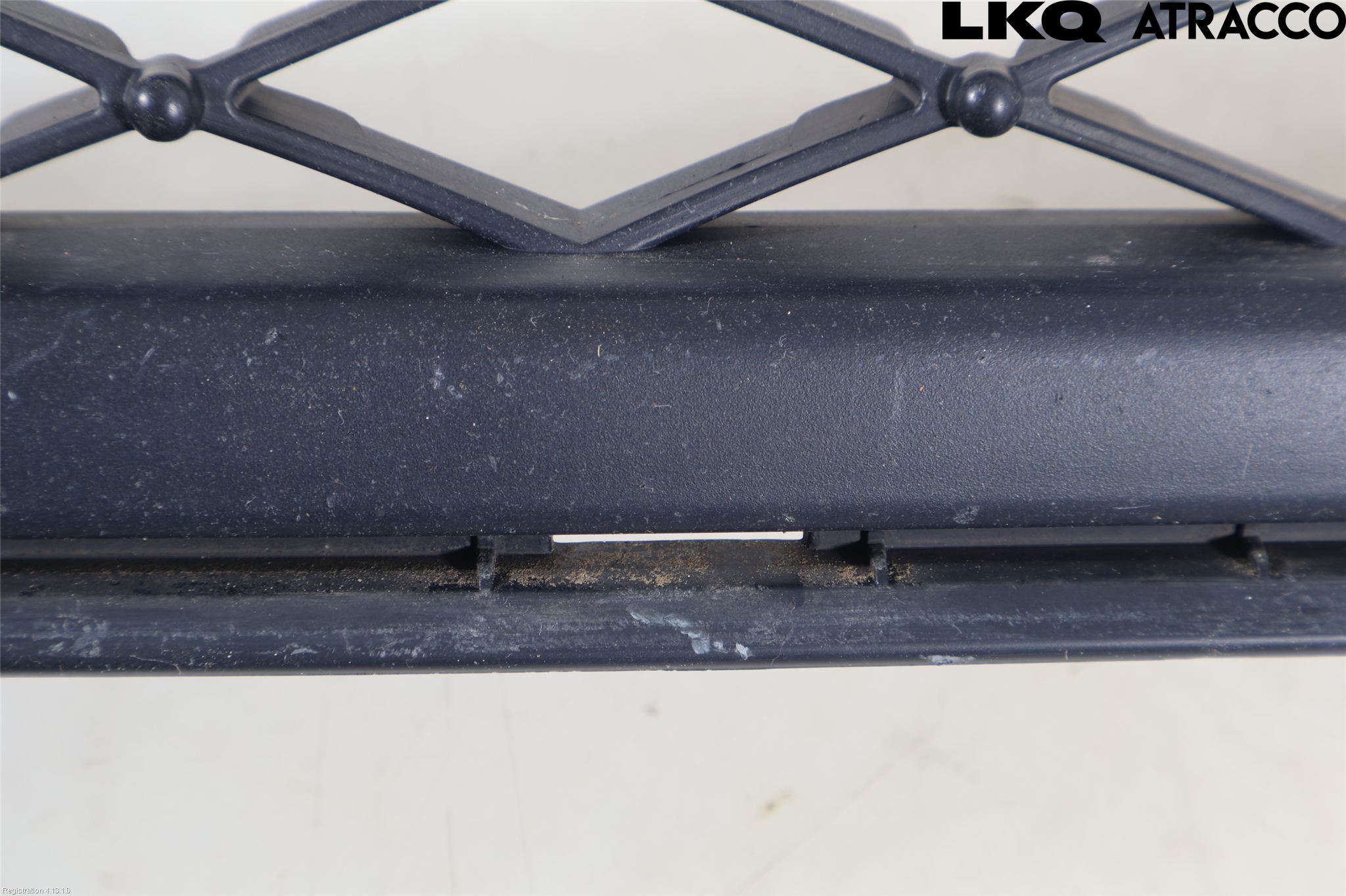 Toyota AURIS 10-12 Grilldel Mitt