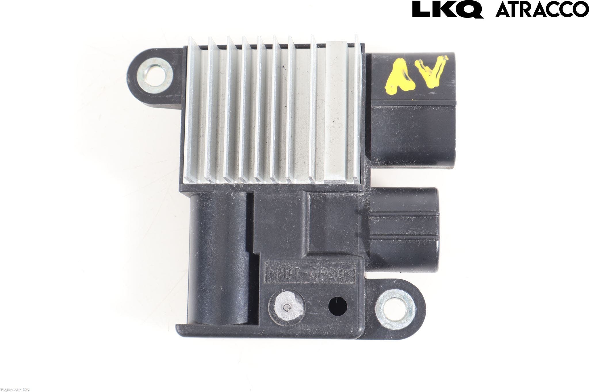 Toyota YARIS XP21 20- Kylfläktsmotstånd