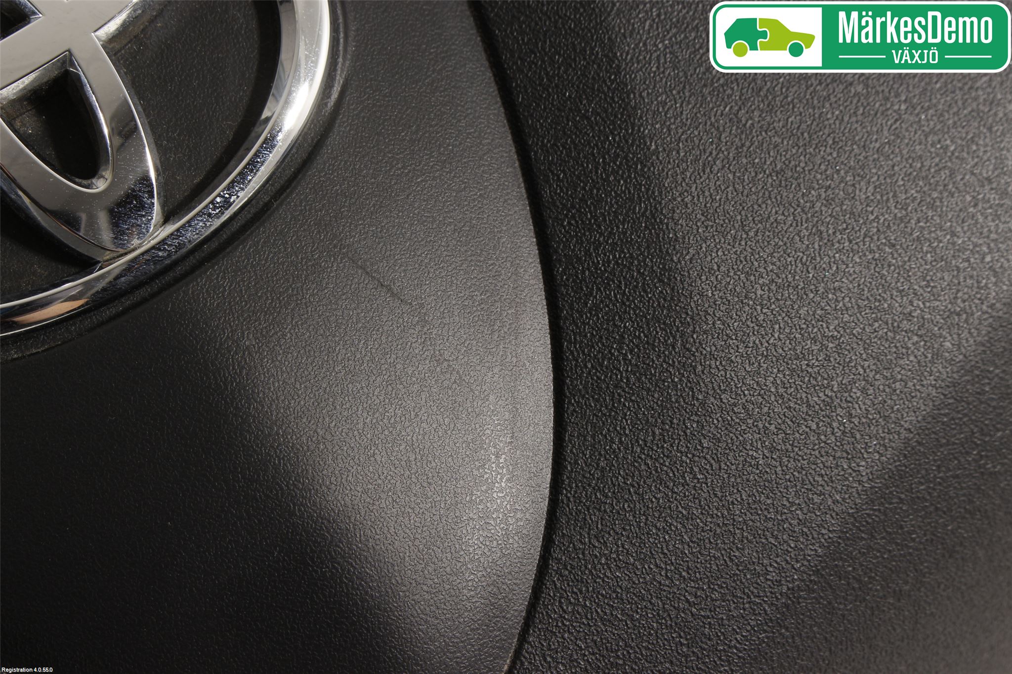 Toyota YARIS XP130 15-20 Motorkåpa