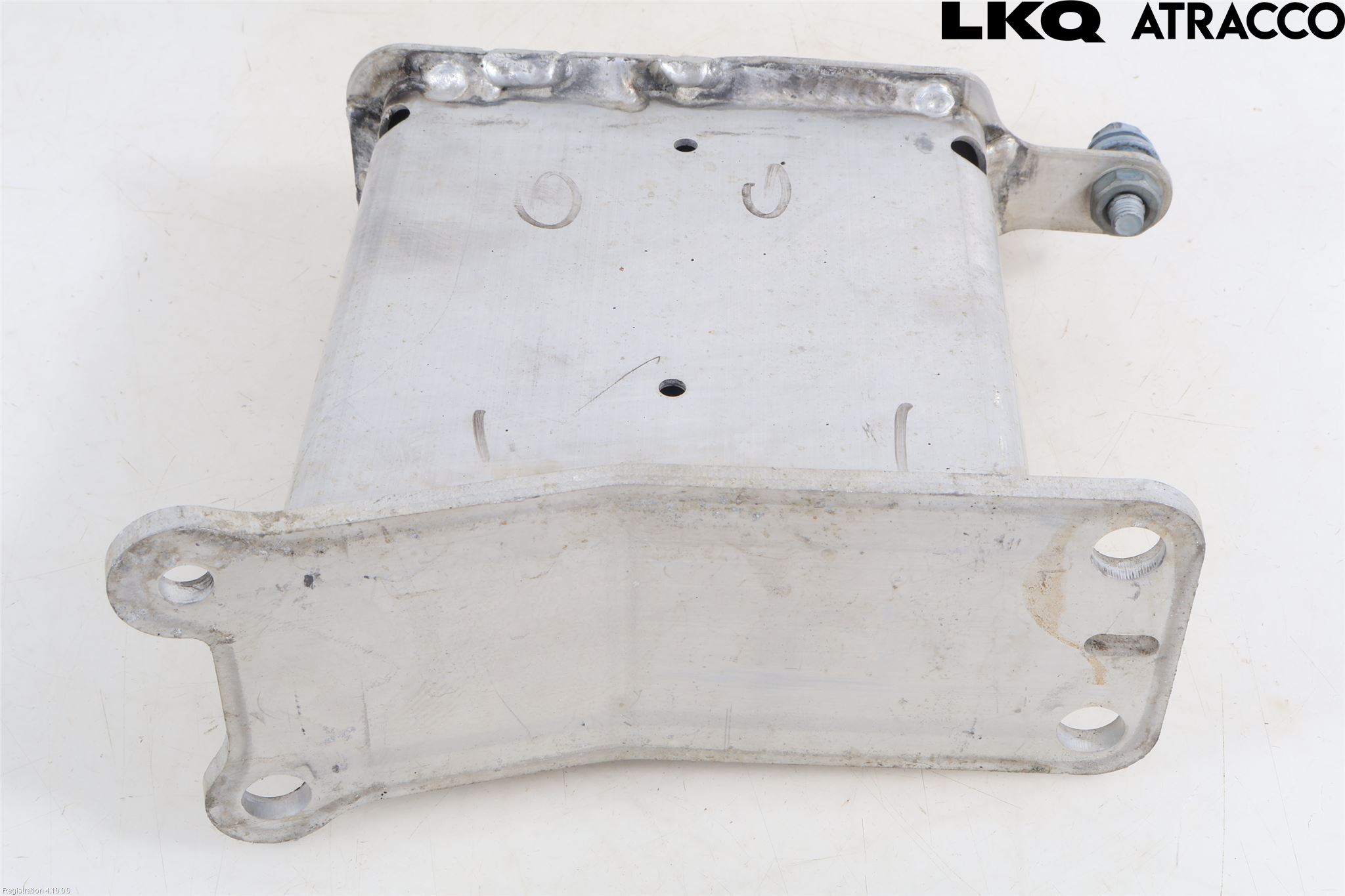 Toyota bZ4X EA10 22- Stötfångarbärjärn Fram
