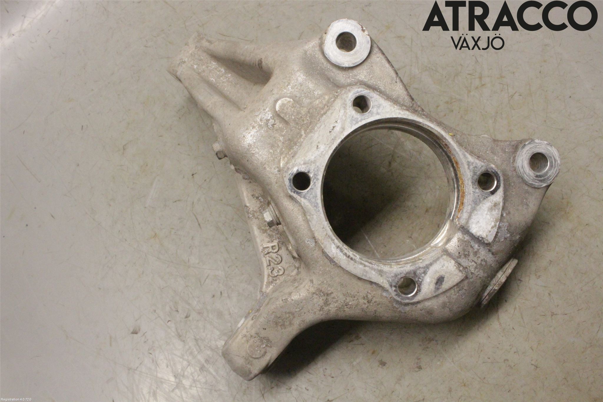 Lexus CT 200h Styrspindel Lagerhus Hö