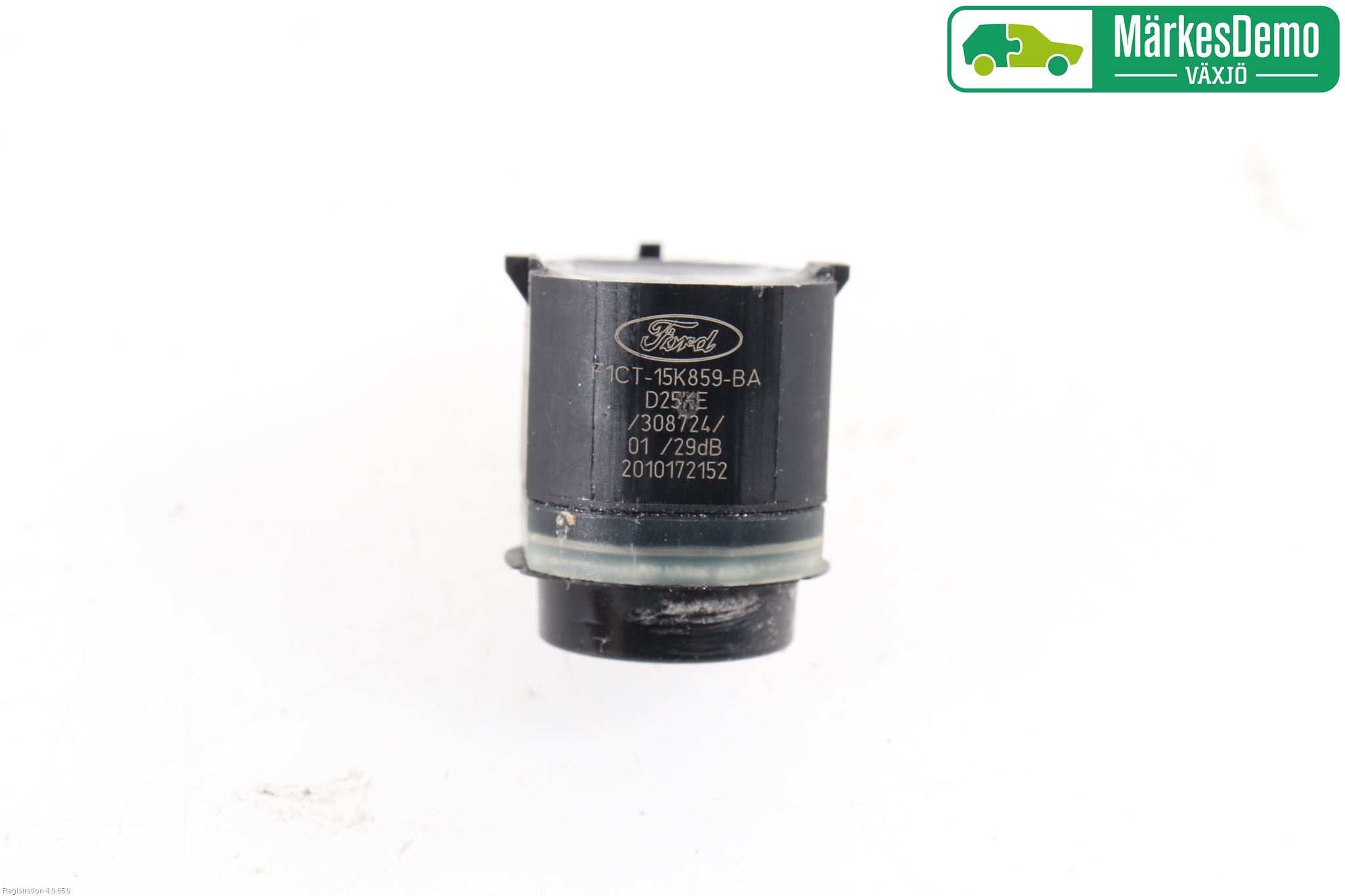 Ford KUGA 17-19 Parkeringshjälp Backsensor