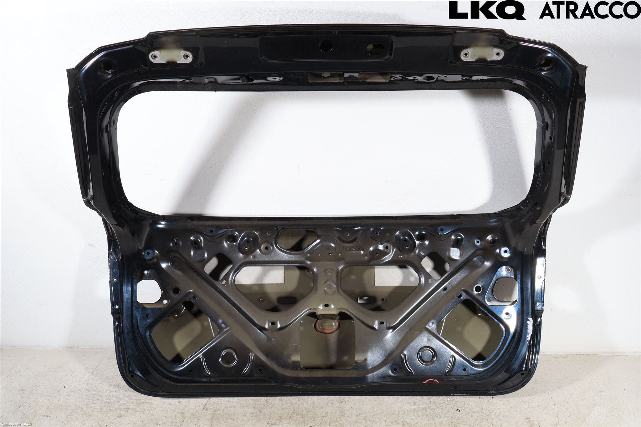 Toyota AVENSIS 09-15 Baklucka Kombi